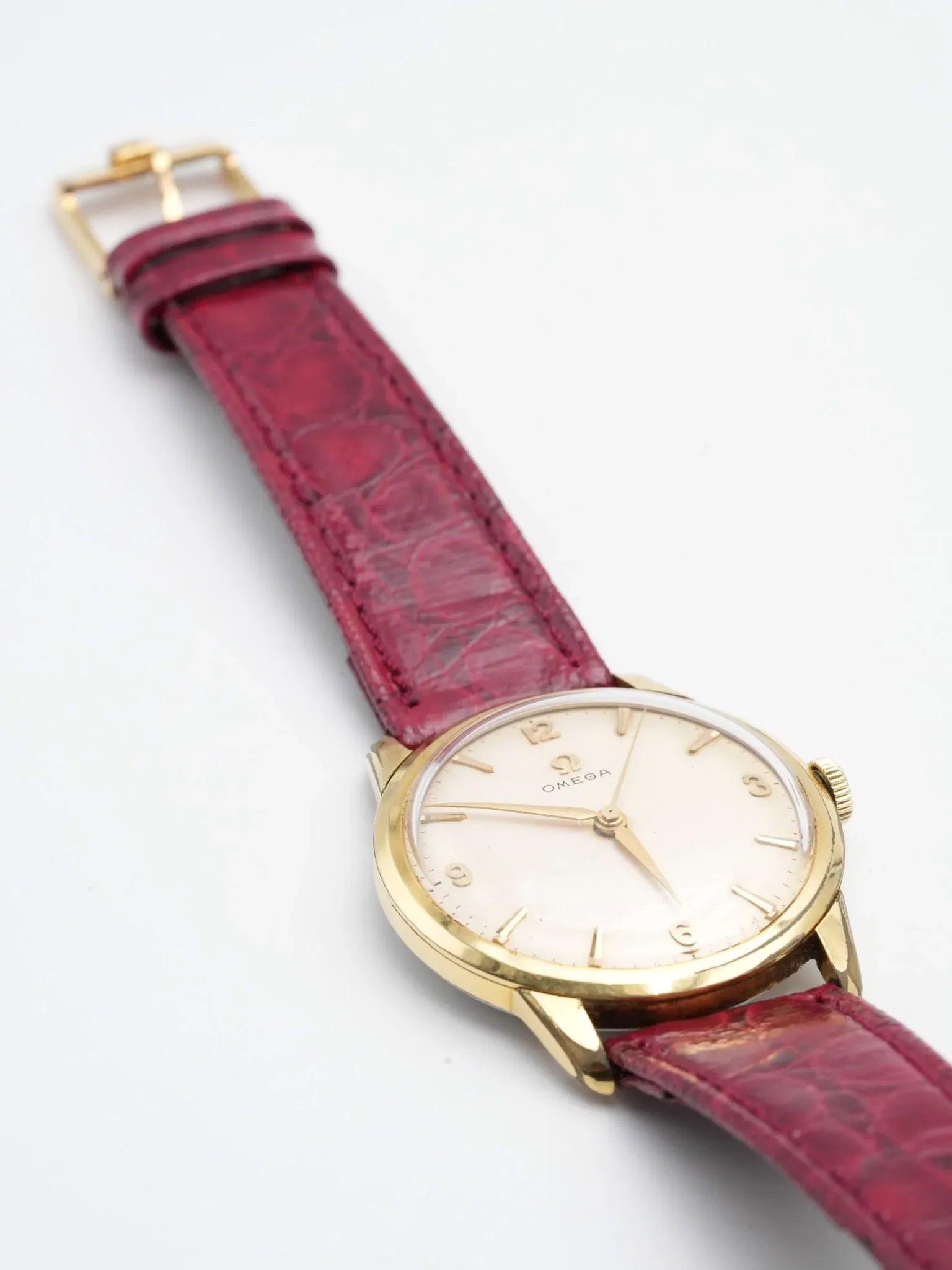 Omega - Plaqué Or 3-6-9-12 Patinée - 1960 - Atelier Victor - Vintage Shop