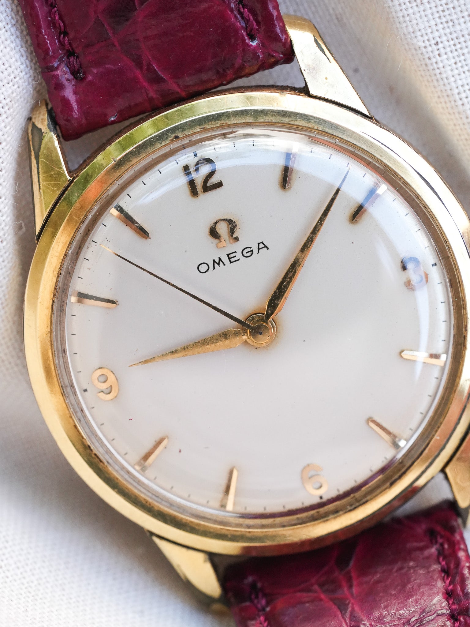Omega - Plaqué Or 3-6-9-12 Patinée - 1960 - Atelier Victor - Vintage Shop