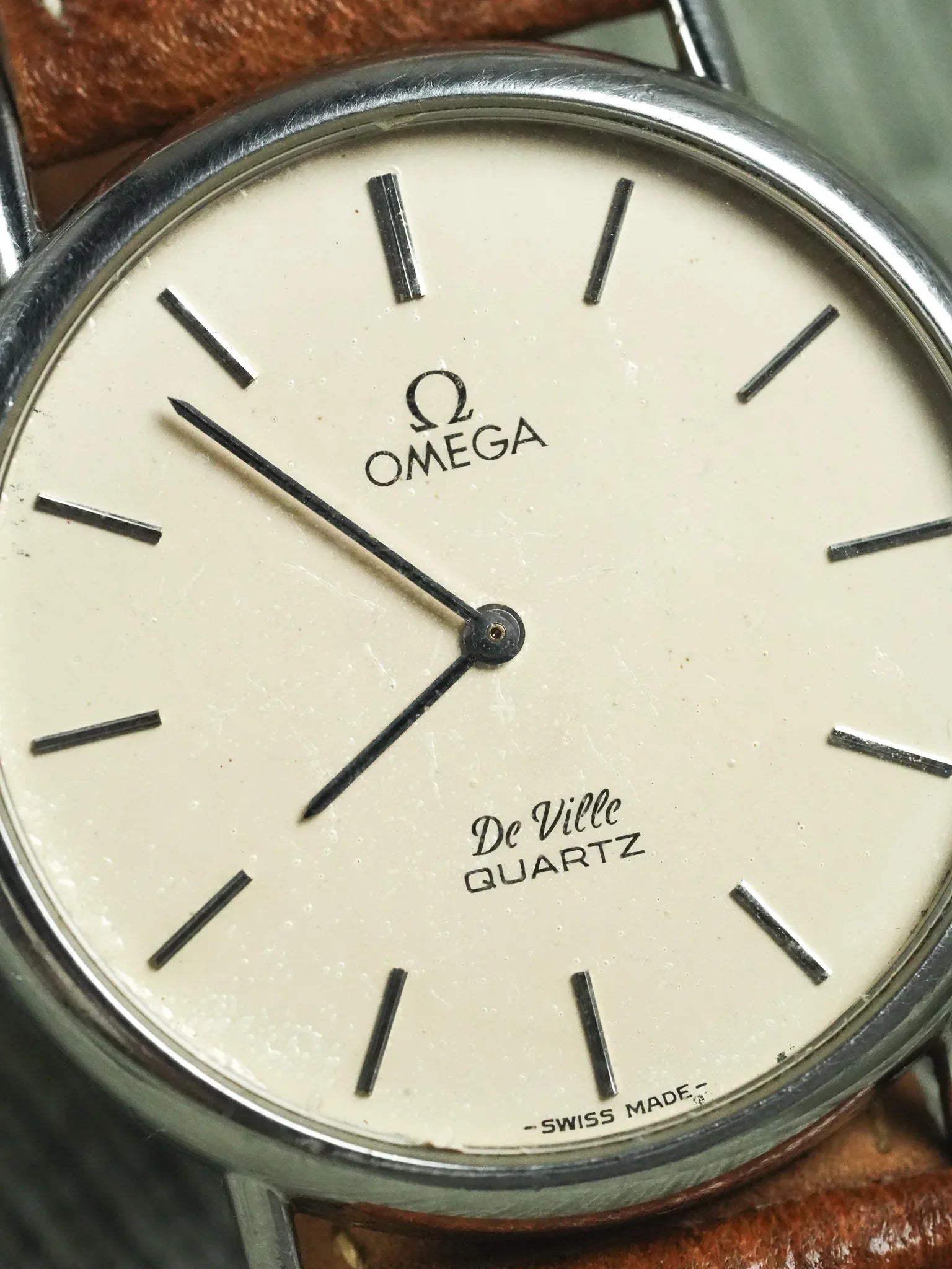 Omega - Ronde acier Patine - 1979 - Atelier Victor
