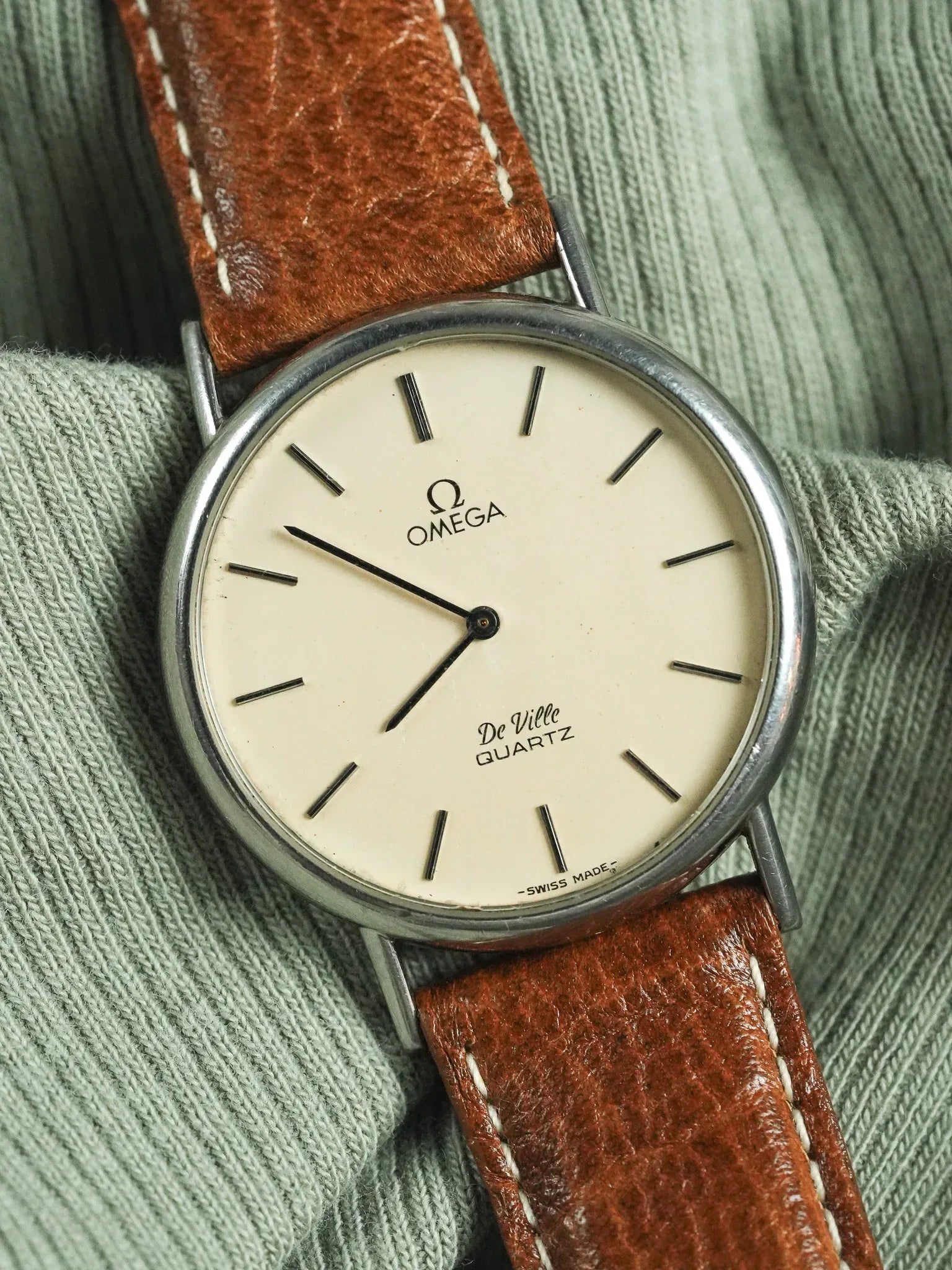 Omega - Ronde acier Patine - 1979 - Atelier Victor