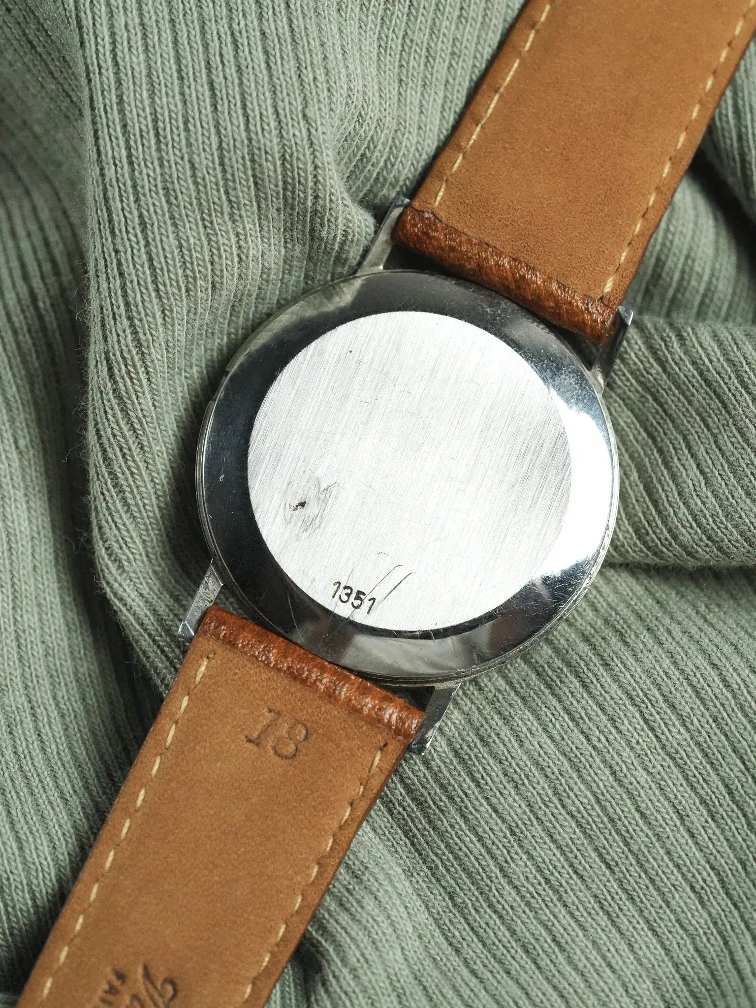 Omega - Ronde acier Patine - 1979 - Atelier Victor