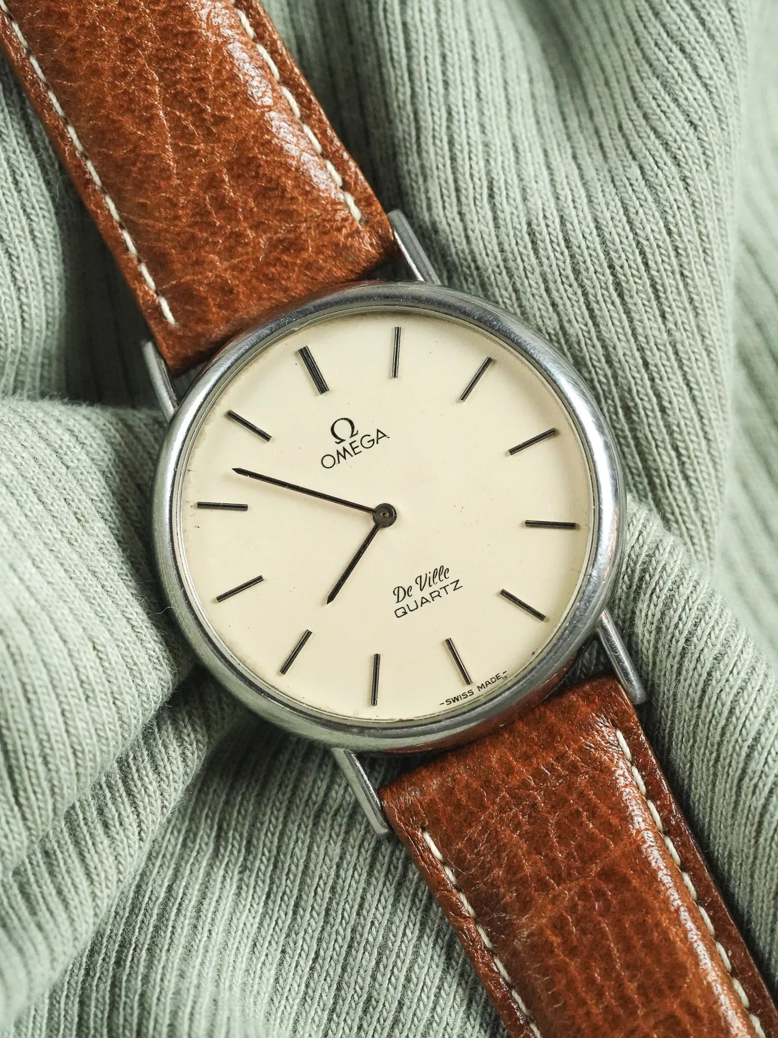 Omega - Ronde acier Patine - 1979 - Atelier Victor