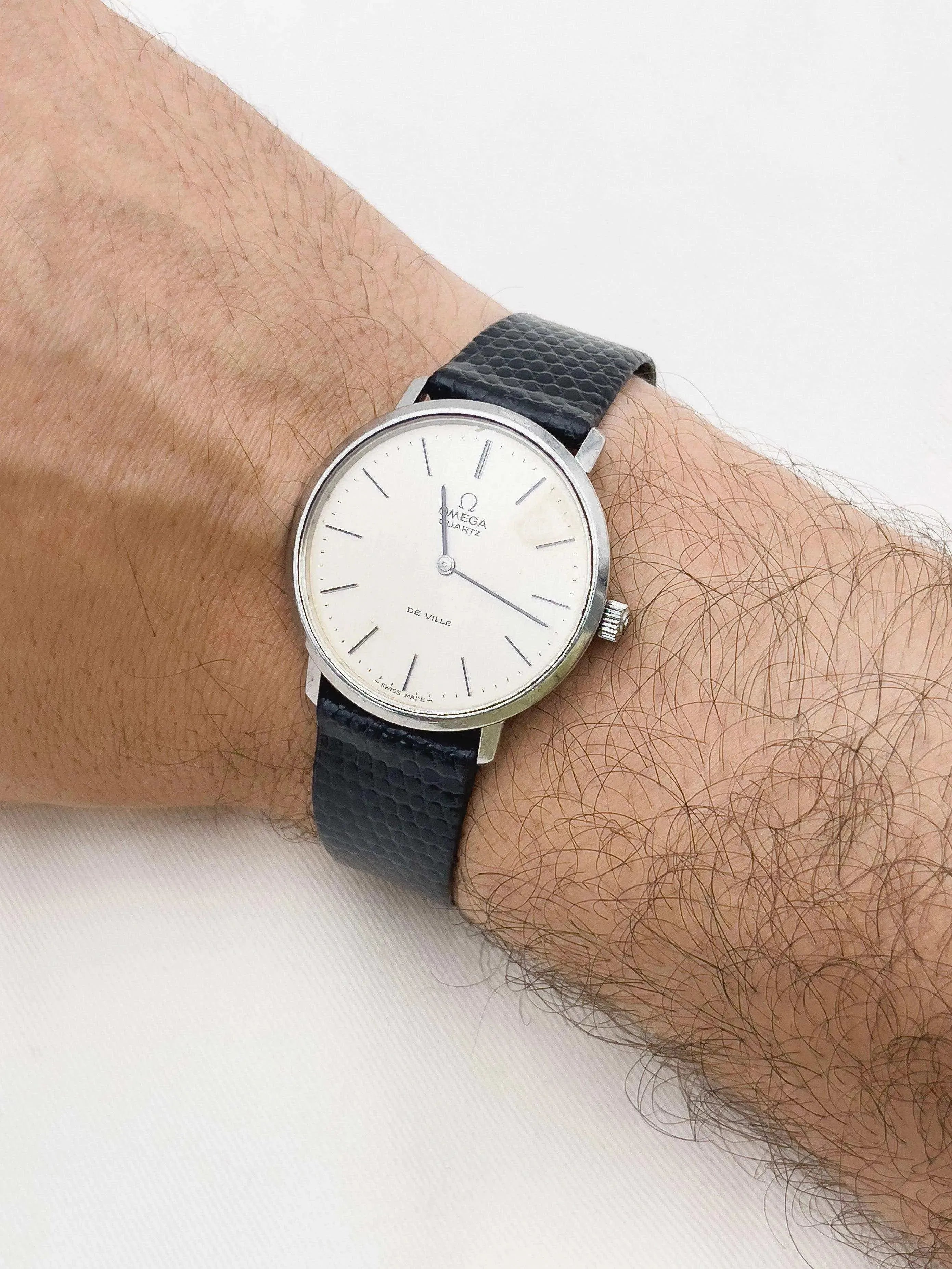 Omega - Ronde patine cadran argent - 1976 - Atelier Victor