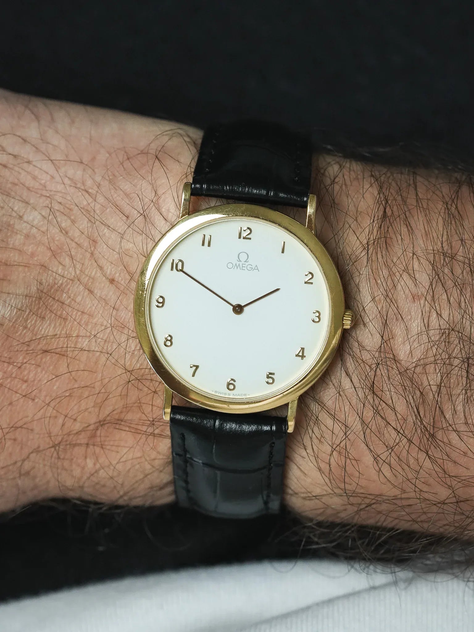 Montre Omega Vintage (1991) - Ronde Plaqué Or Date Cadran Blanc Chiffres arabes