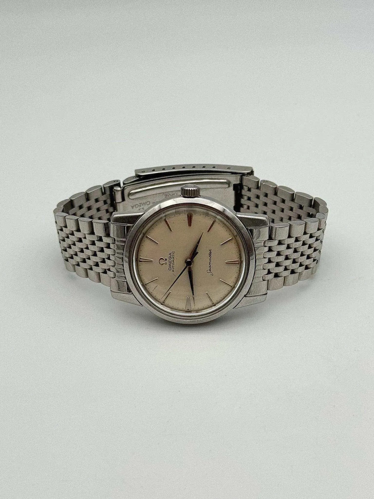 Omega - Seamaster Blanc crème Grain de riz - 1960 - Atelier Victor Paris - Vintage Watch Shop Dubai