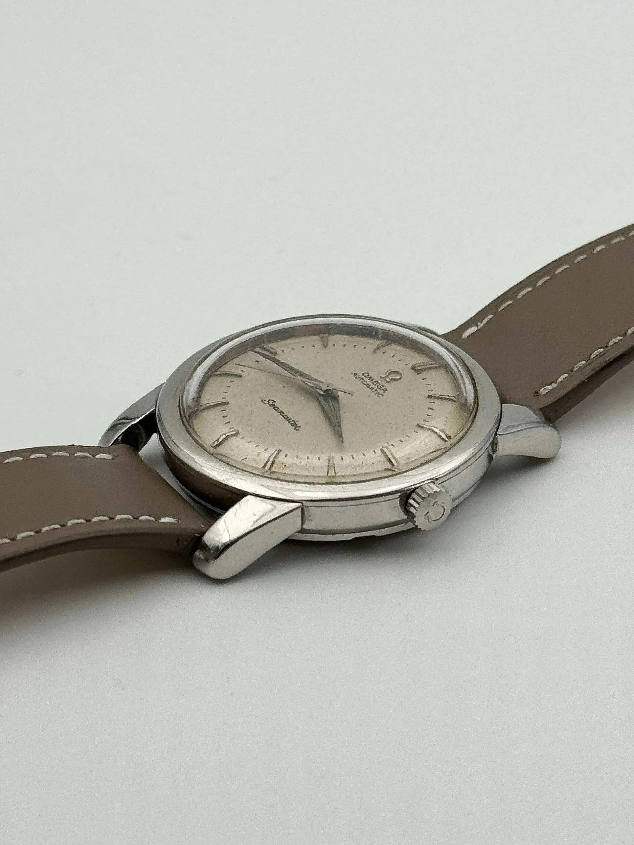 Omega - Seamaster Bumper - 1952 - Atelier Victor - Vintage Shop
