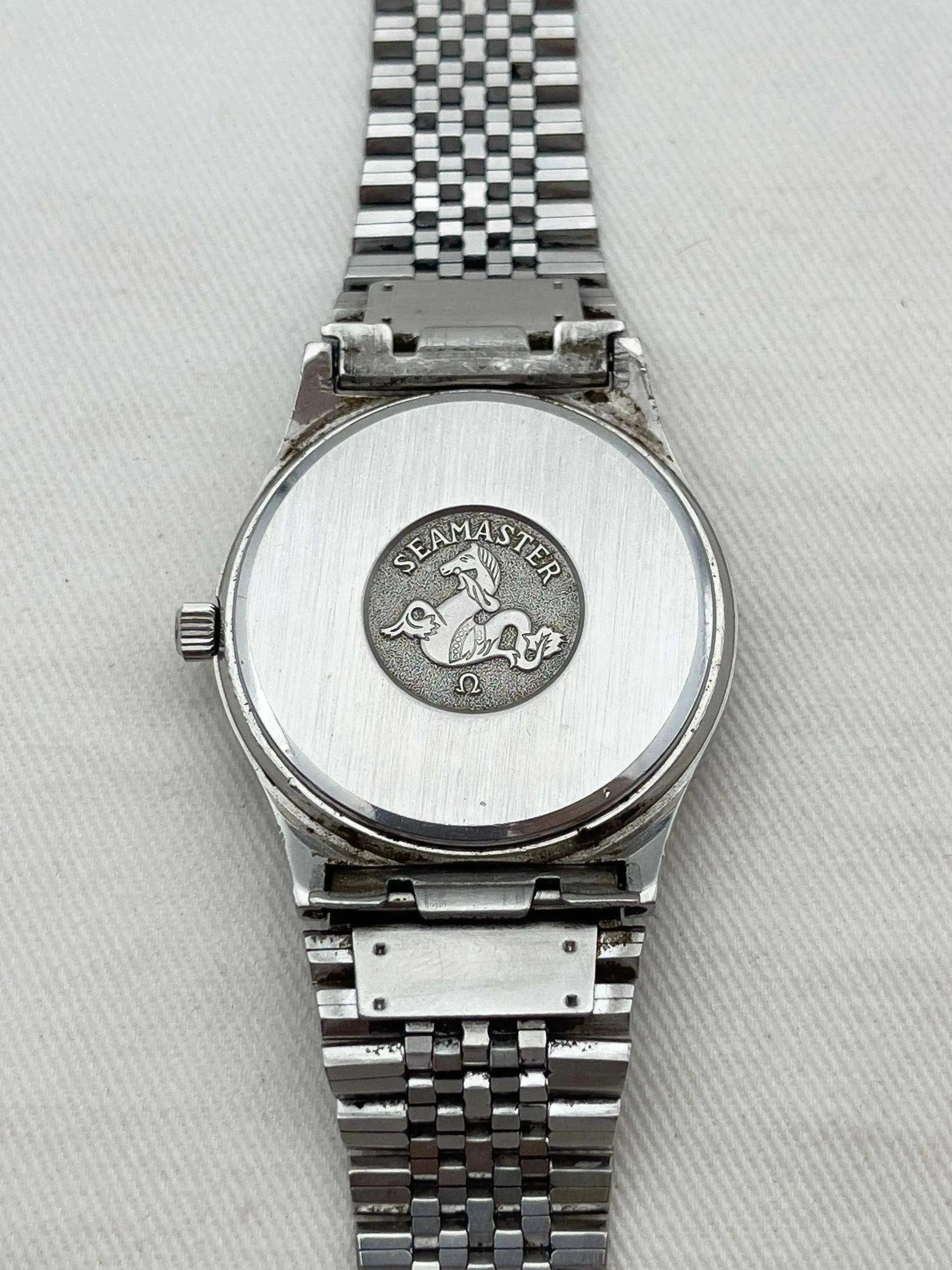 Omega - Seamaster Champagne Patine - boîte - 1976 - Atelier Victor Paris - Vintage Watch Shop Dubai