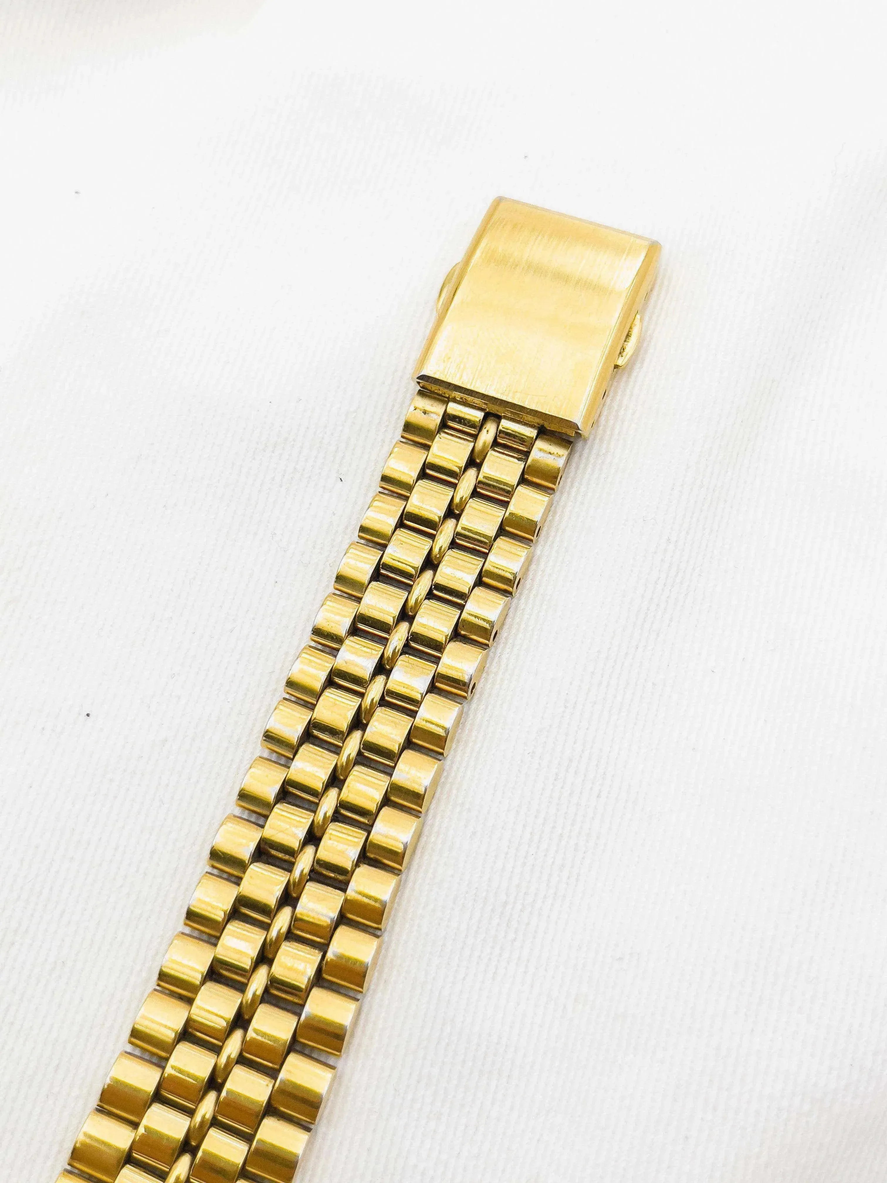 Omega - Seamaster Date Full Gold - 1978 - Atelier Victor Paris - Vintage Watch Shop Dubai