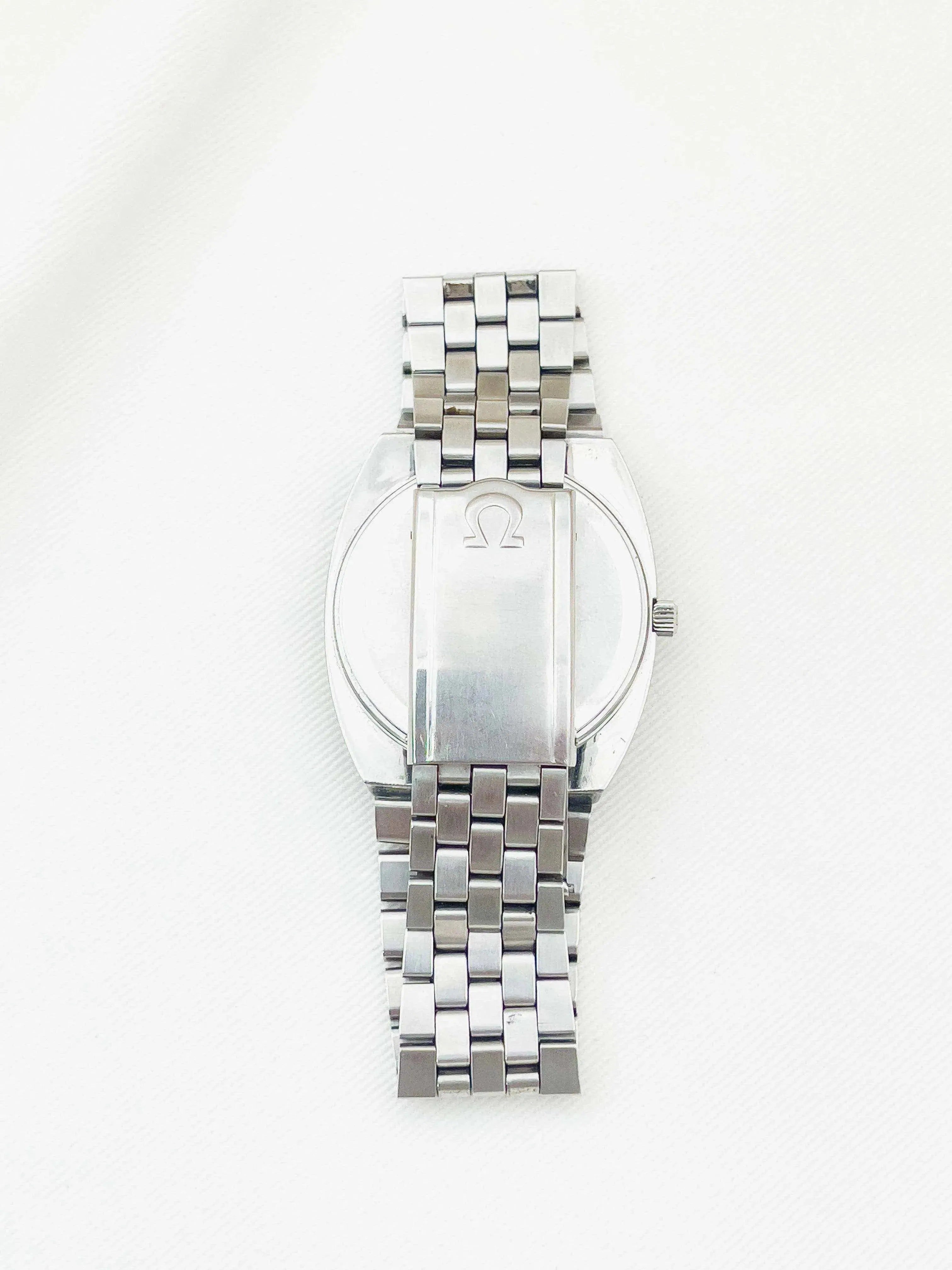 Omega - Seamaster Date w/ box - 1976 - Atelier Victor Paris - Vintage Watch Shop Dubai