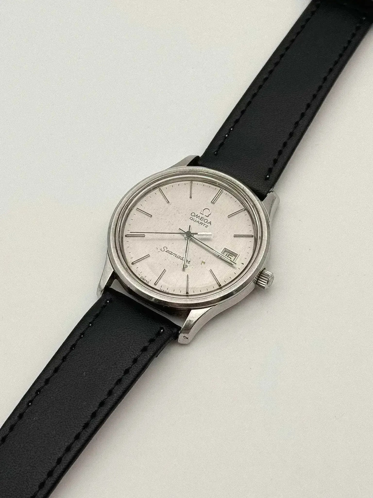 Omega - Seamaster Gris Date Quartz - 1976 - Atelier Victor