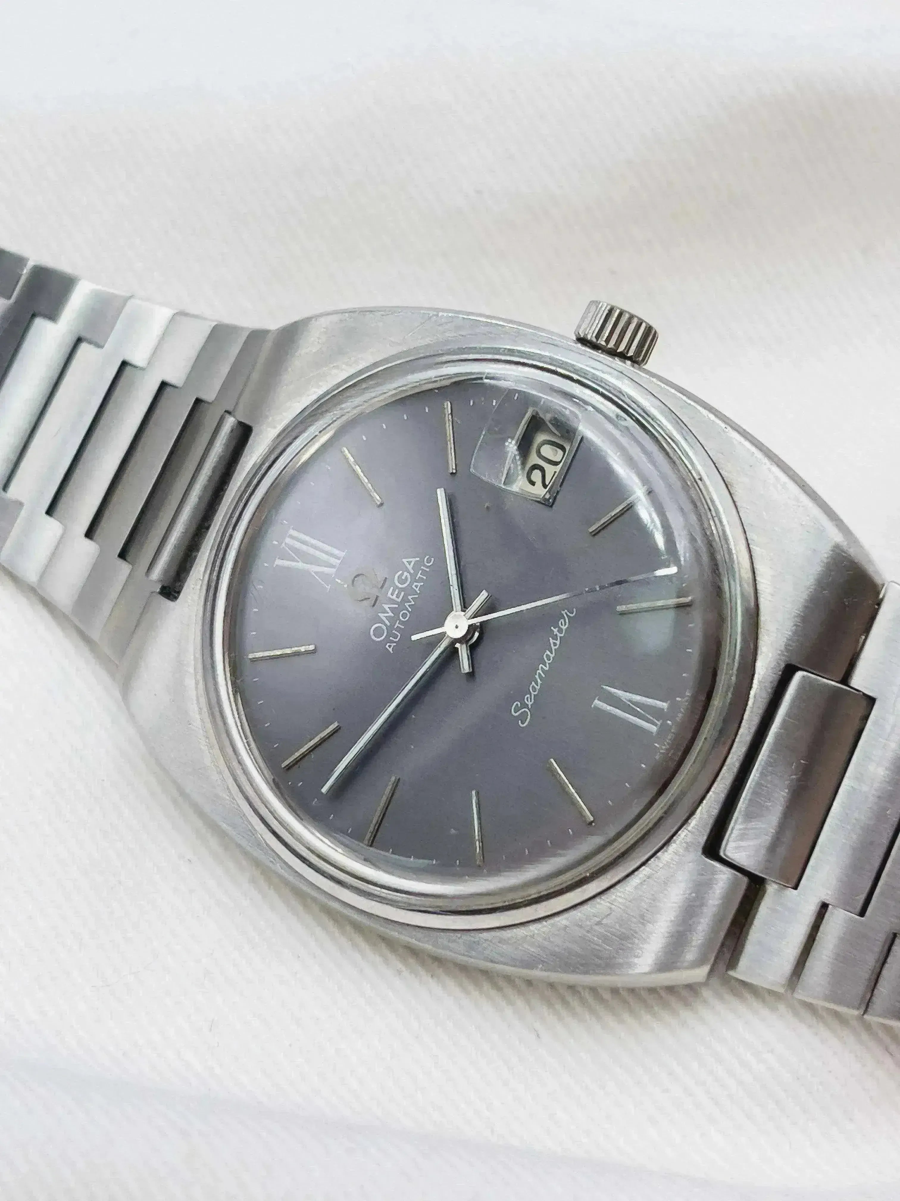 Omega - Seamaster Gris Tonneau xl - 1976 - Atelier Victor