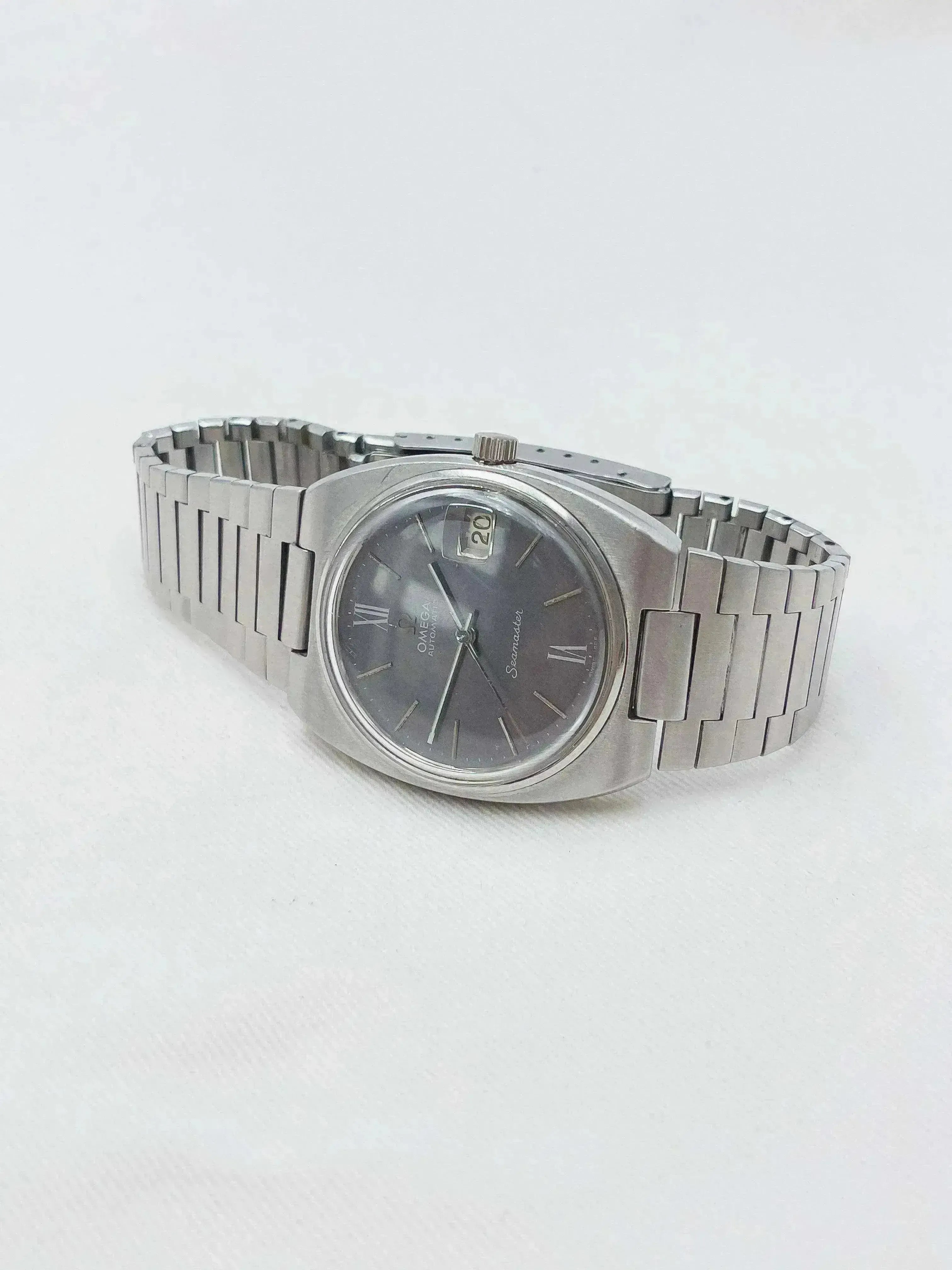 Omega - Seamaster Gris Tonneau xl - 1976 - Atelier Victor