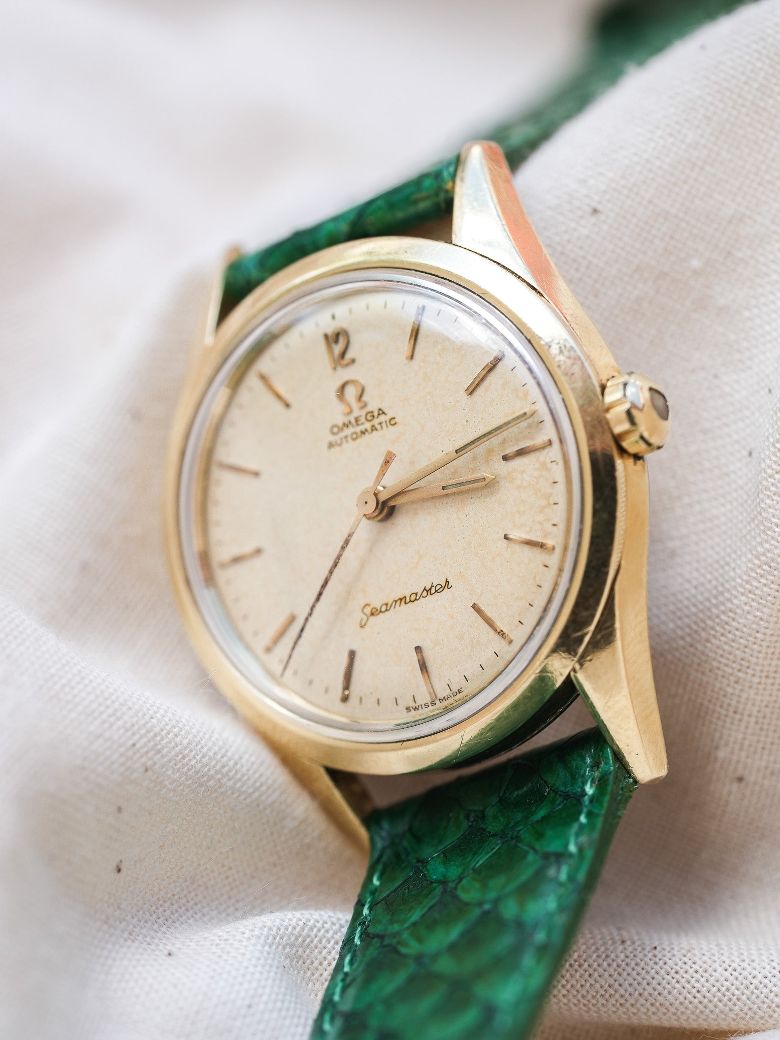 Omega - Seamaster Index Or Patine Creme - 1956 - Atelier Victor - Vintage Shop