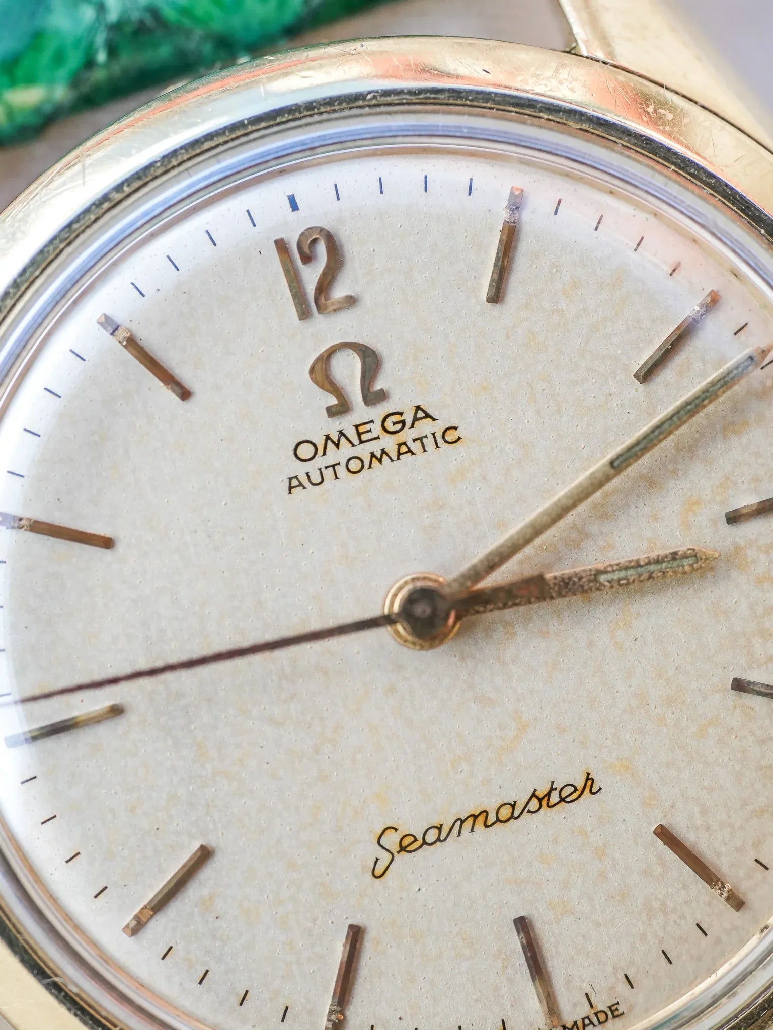 Omega - Seamaster Index Or Patine Creme - 1956 - Atelier Victor - Vintage Shop