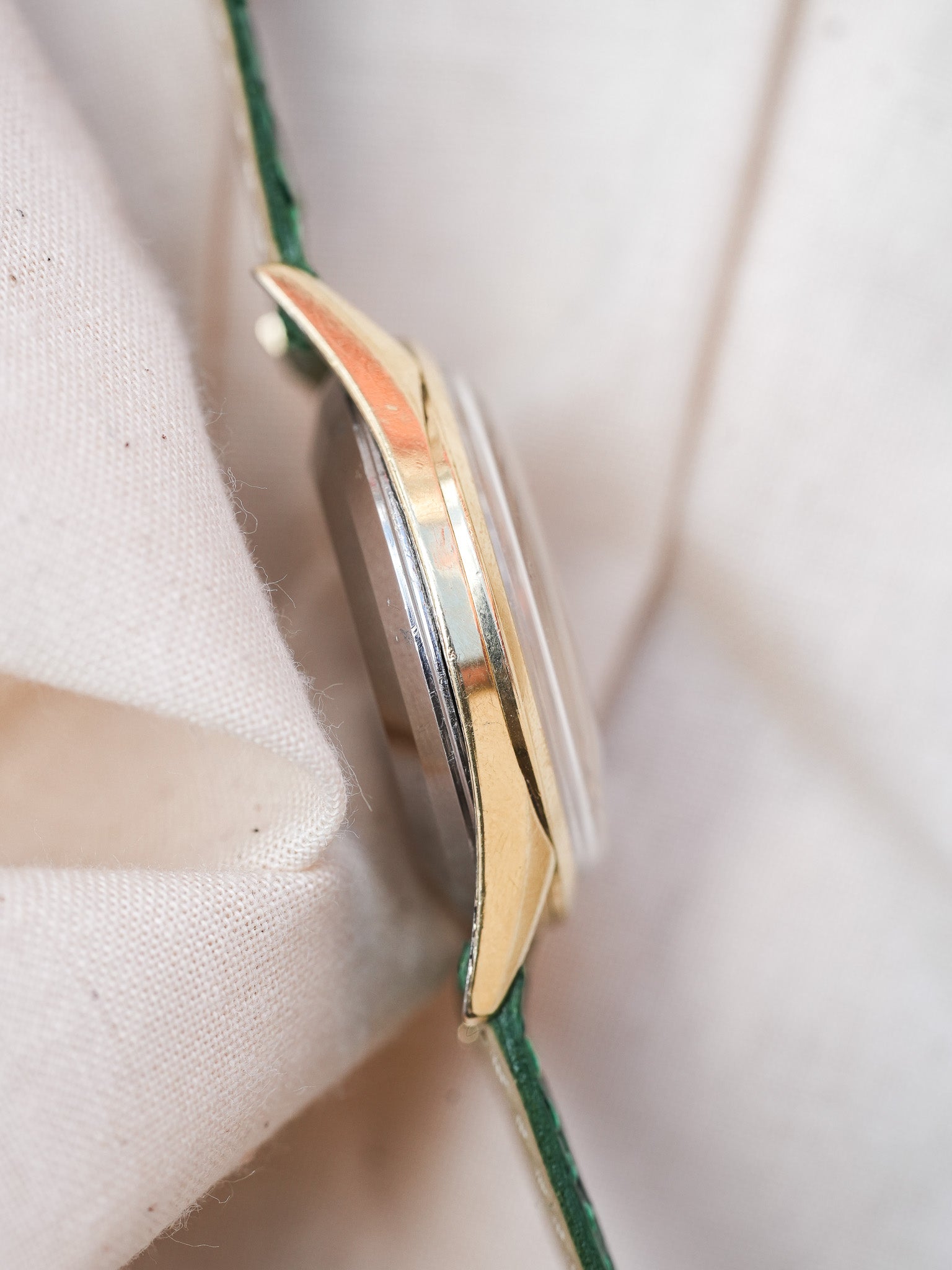 Omega - Seamaster Index Or Patine Creme - 1956 - Atelier Victor - Vintage Shop