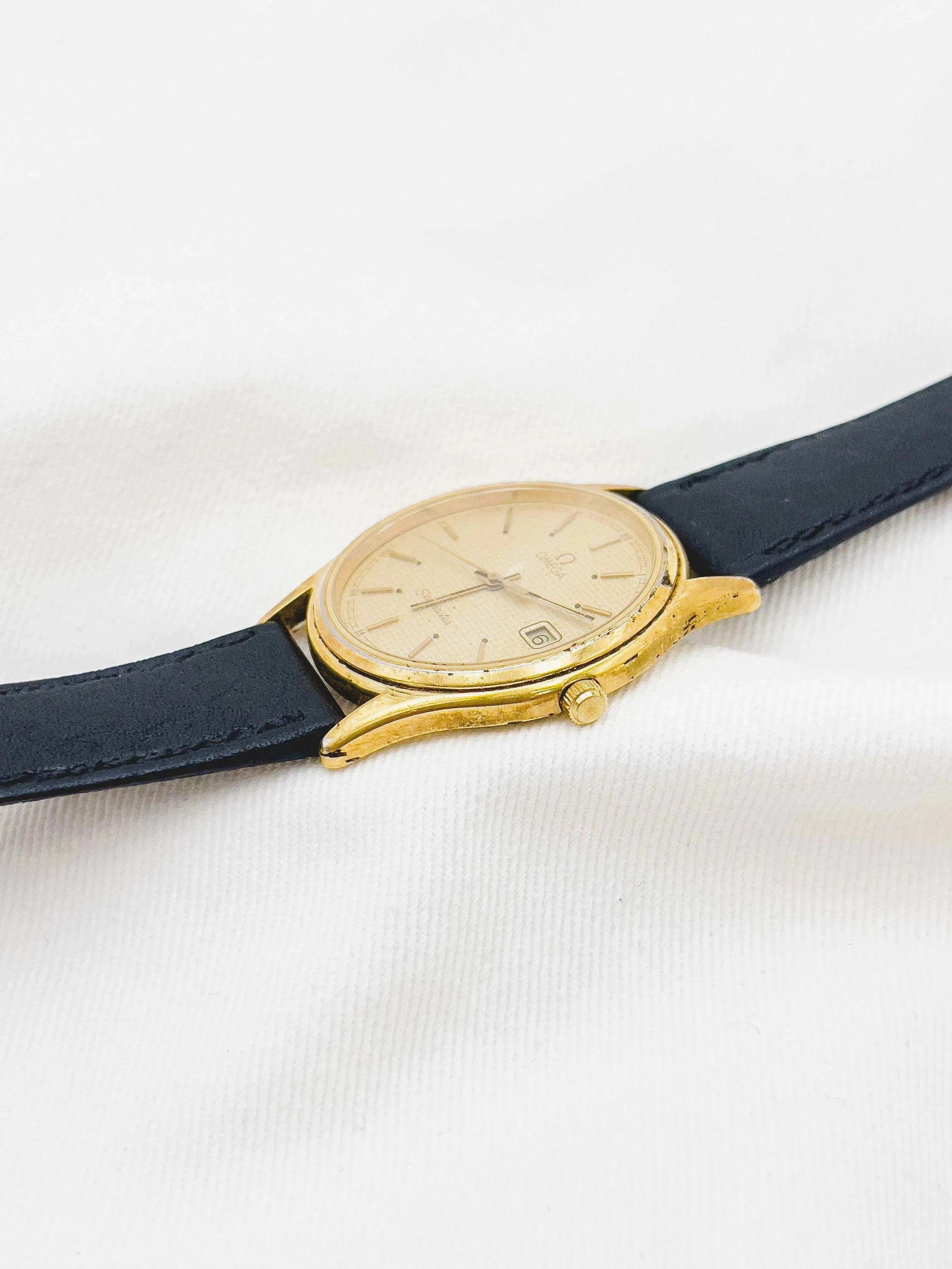 Omega - Seamaster Plaqué or Circle Date - 1982 - Atelier Victor Paris - Vintage Watch Shop Dubai