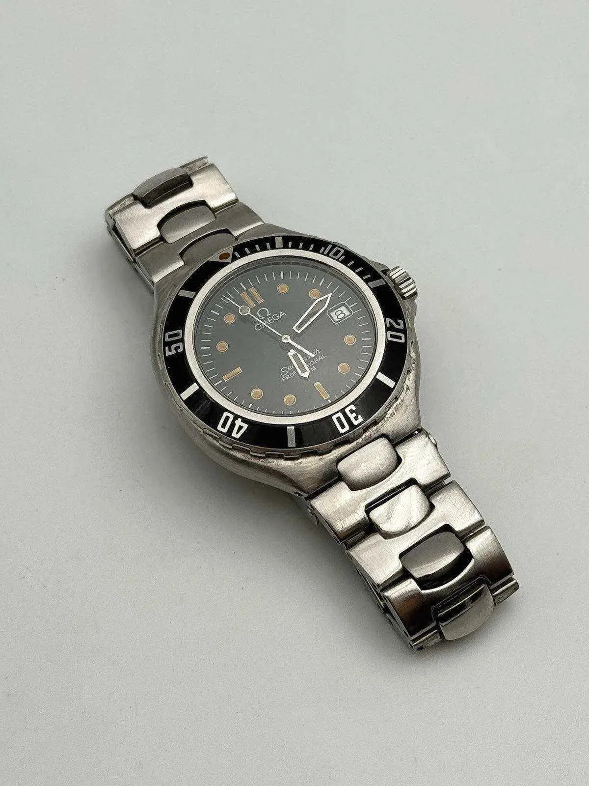 Omega - Seamaster Professional Pre-Bond Pumpkin - 1991 - Atelier Victor Paris - Vintage Watch Shop Dubai