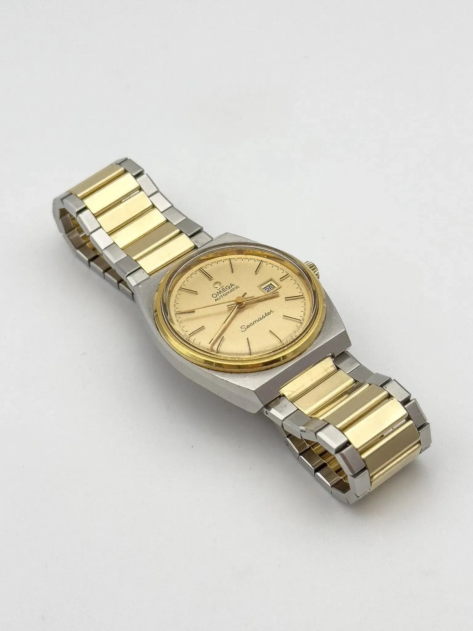 Omega - Seamaster Steel & Gold - 1974 - Atelier Victor - Vintage Shop