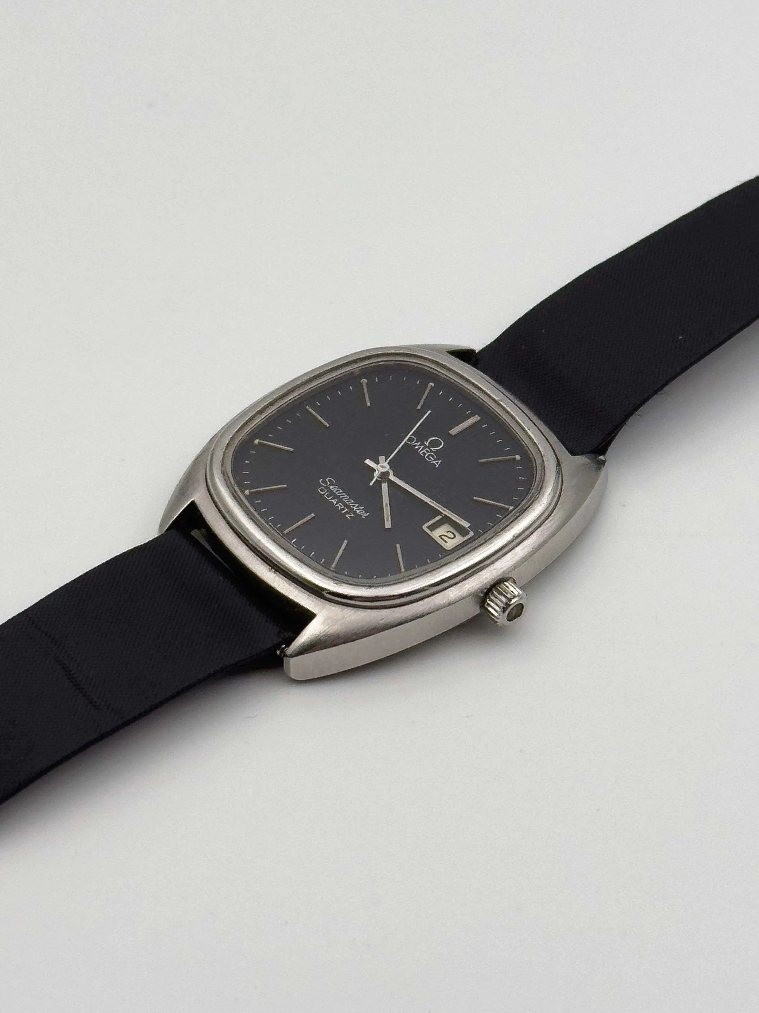 Omega - Seamaster Tapisserie Black Date - 1978 - Atelier Victor Paris - Vintage Watch Shop Dubai