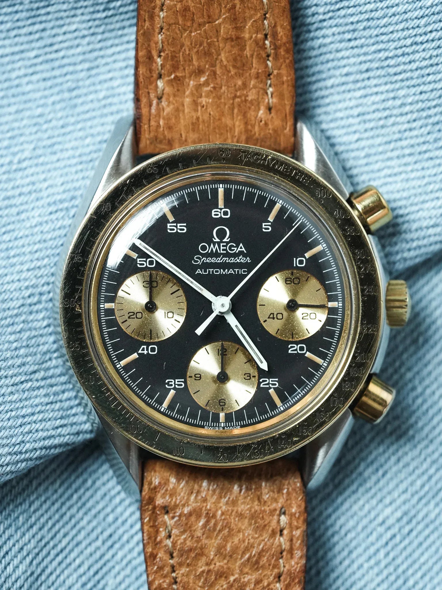 Omega - Speedmaster Reduced 175.00.33 Acier Or 18k Cuir Cadran noir - 1990s - Atelier Victor