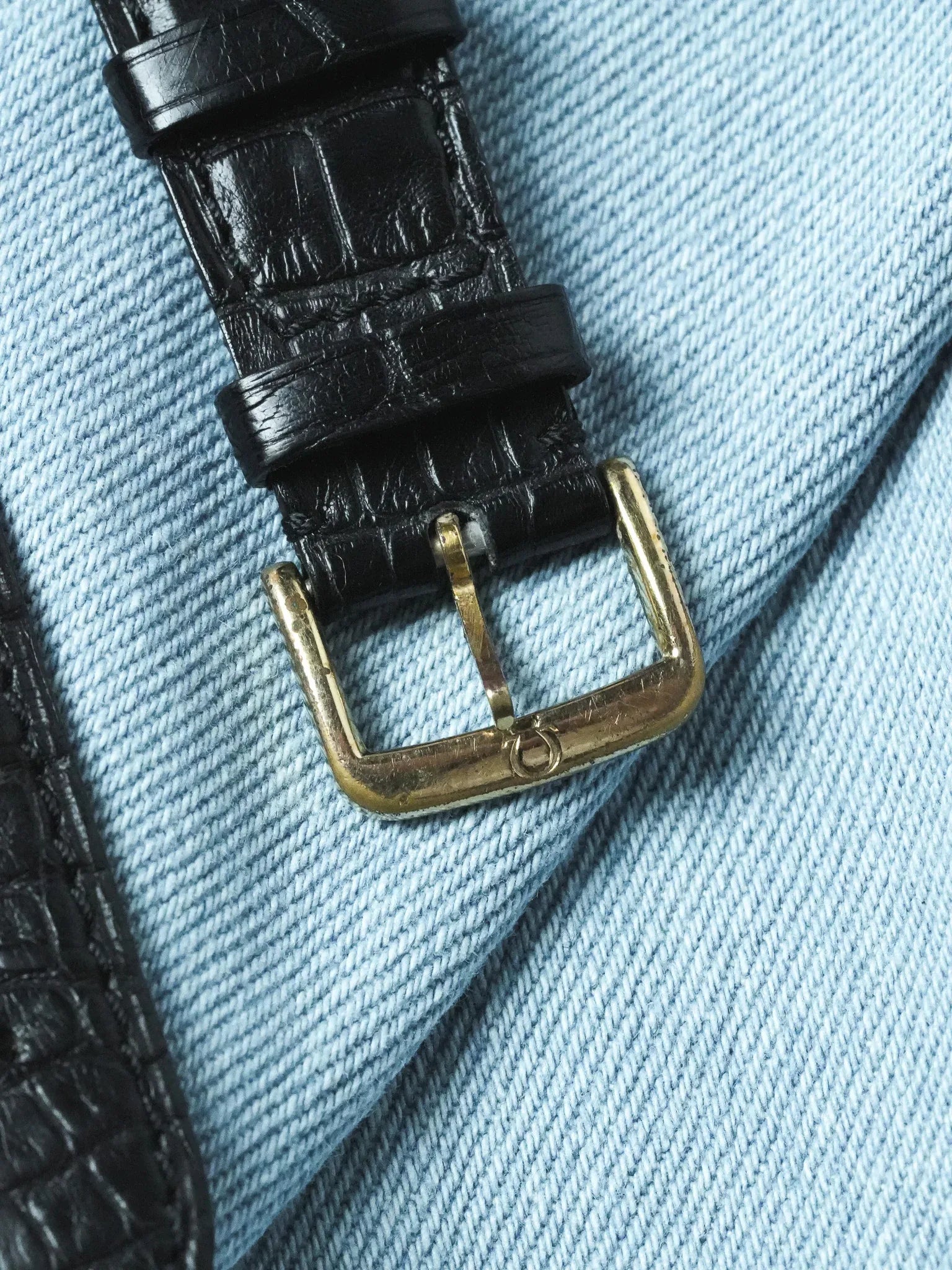 Omega - Speedmaster Reduced 175.00.33 Acier Or 18k Cuir Cadran noir - 1990s - Atelier Victor