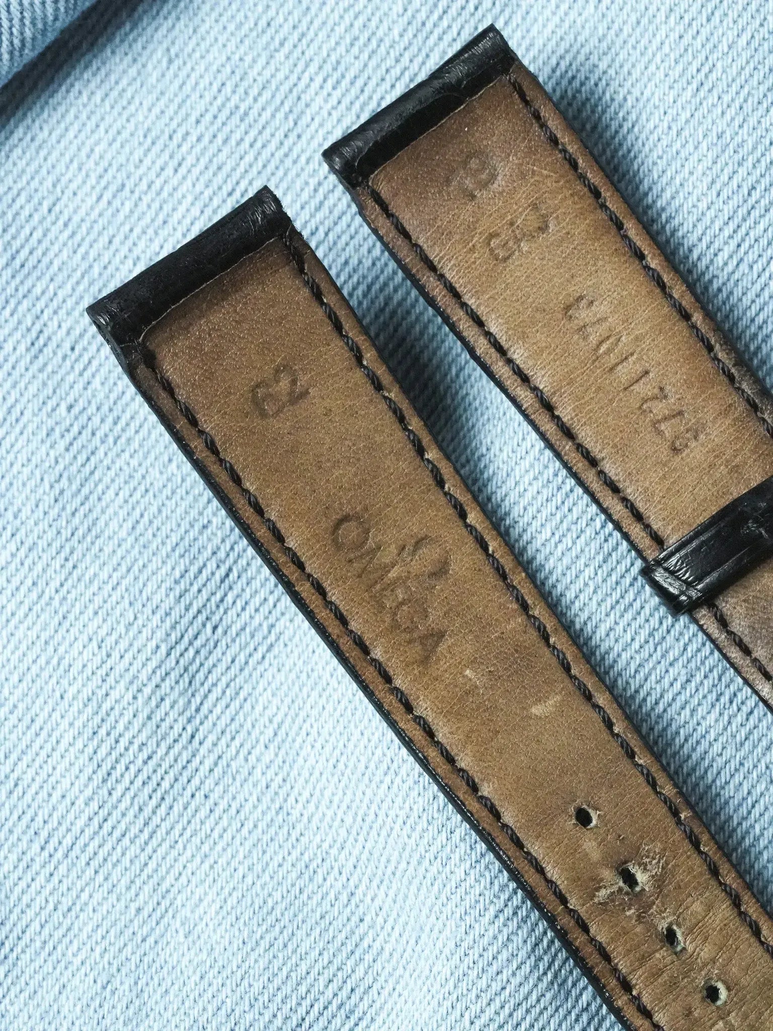 Omega - Speedmaster Reduced 175.00.33 Acier Or 18k Cuir Cadran noir - 1990s - Atelier Victor