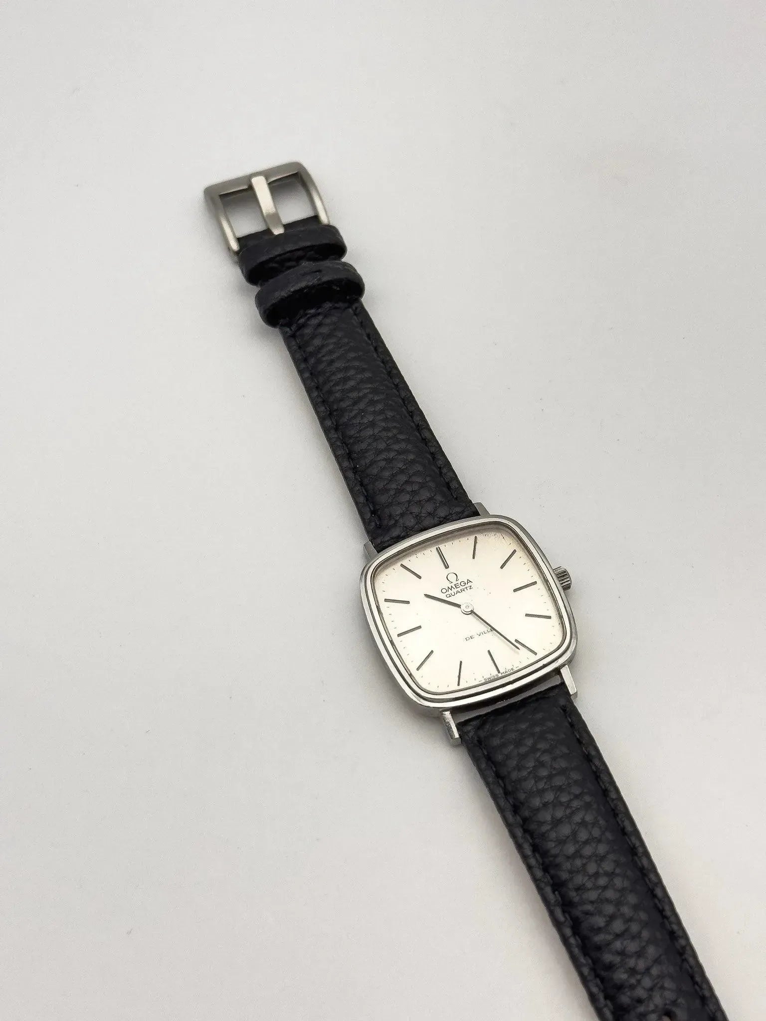 Omega - Square Steel - 1976 - Atelier Victor - Vintage Shop