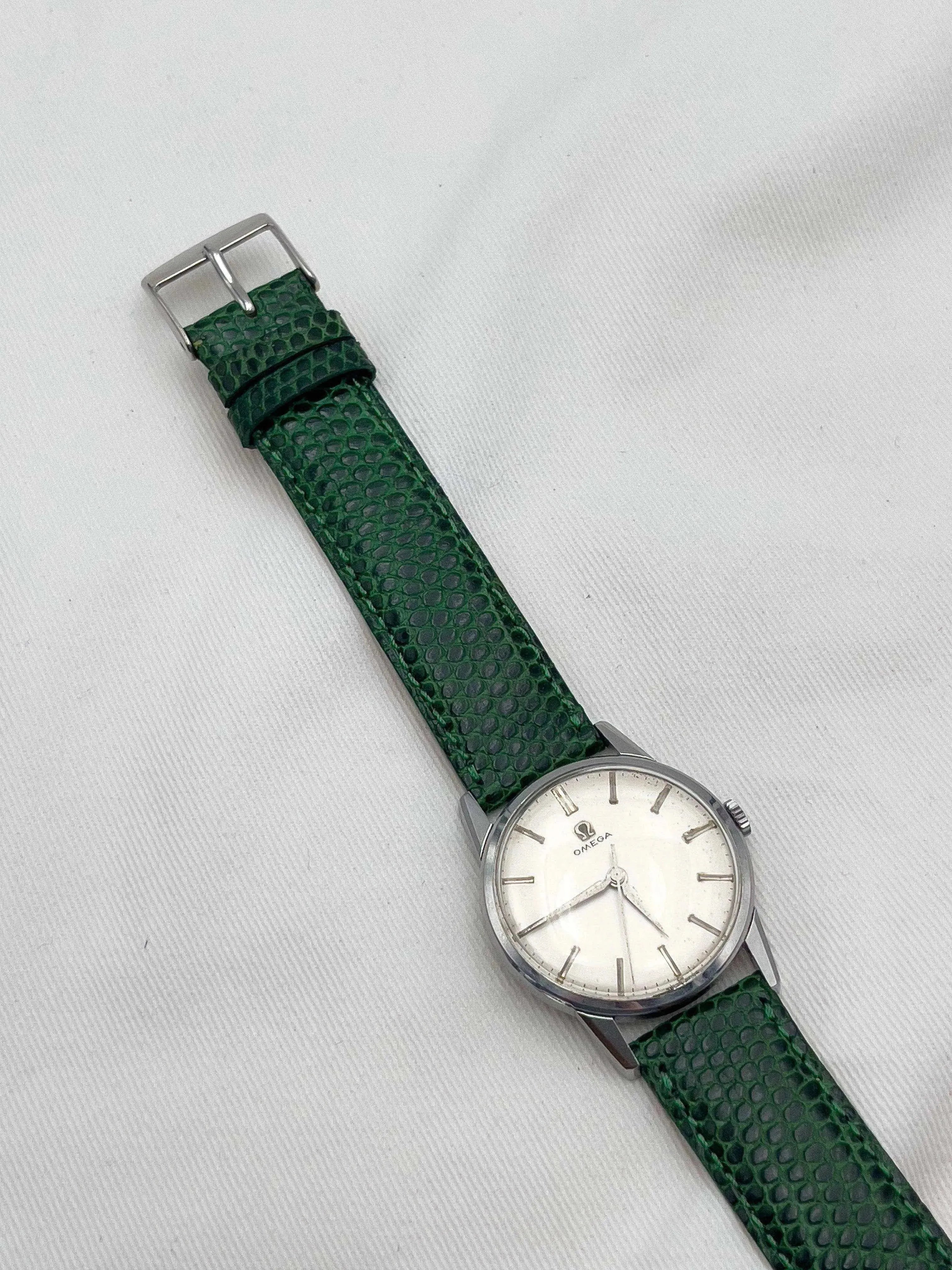 Omega - Symetrique Cadran Ivoire - 1961 - Atelier Victor Paris - Vintage Watch Shop Dubai