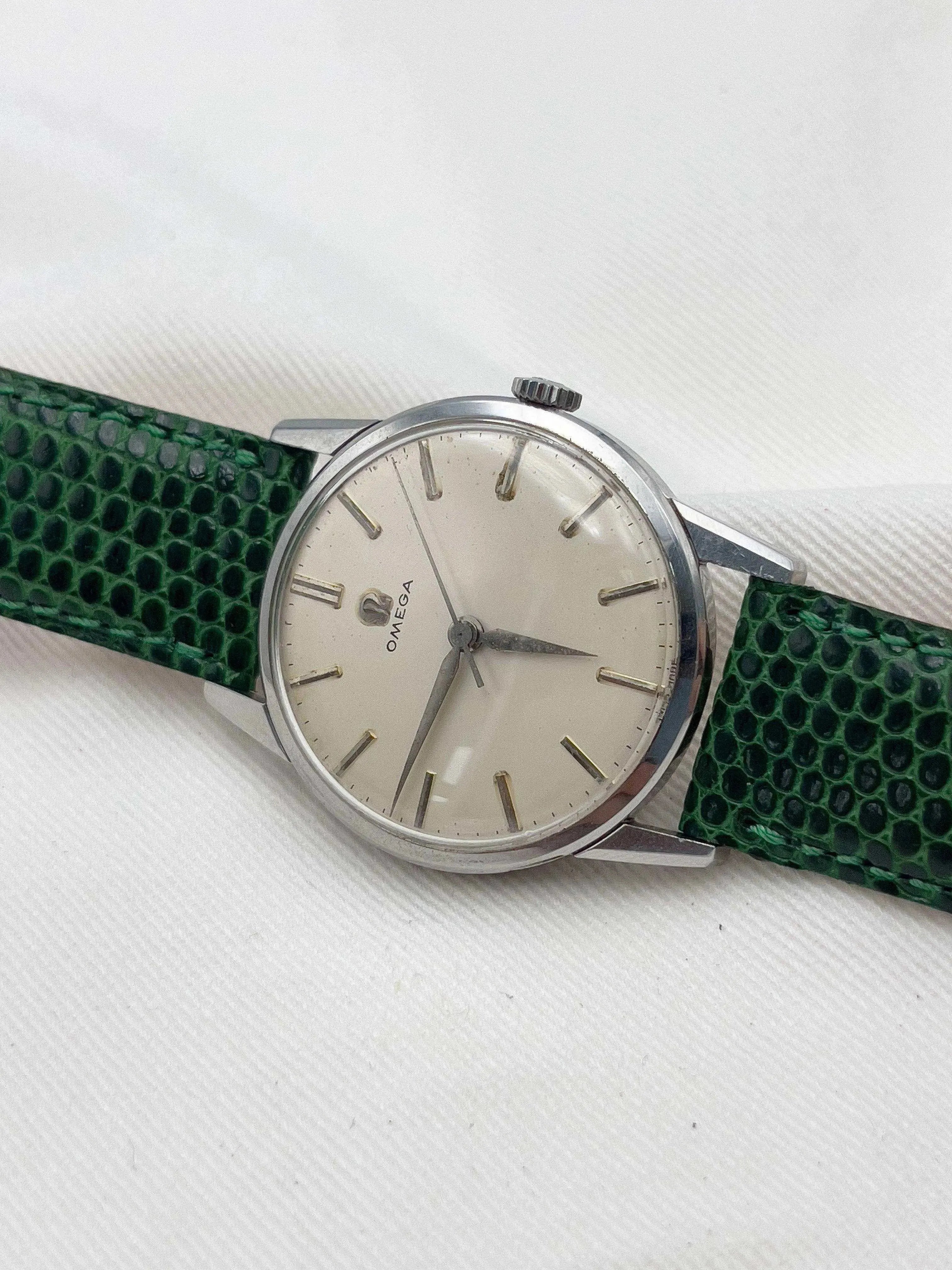 Omega - Symetrique Cadran Ivoire - 1961 - Atelier Victor Paris - Vintage Watch Shop Dubai