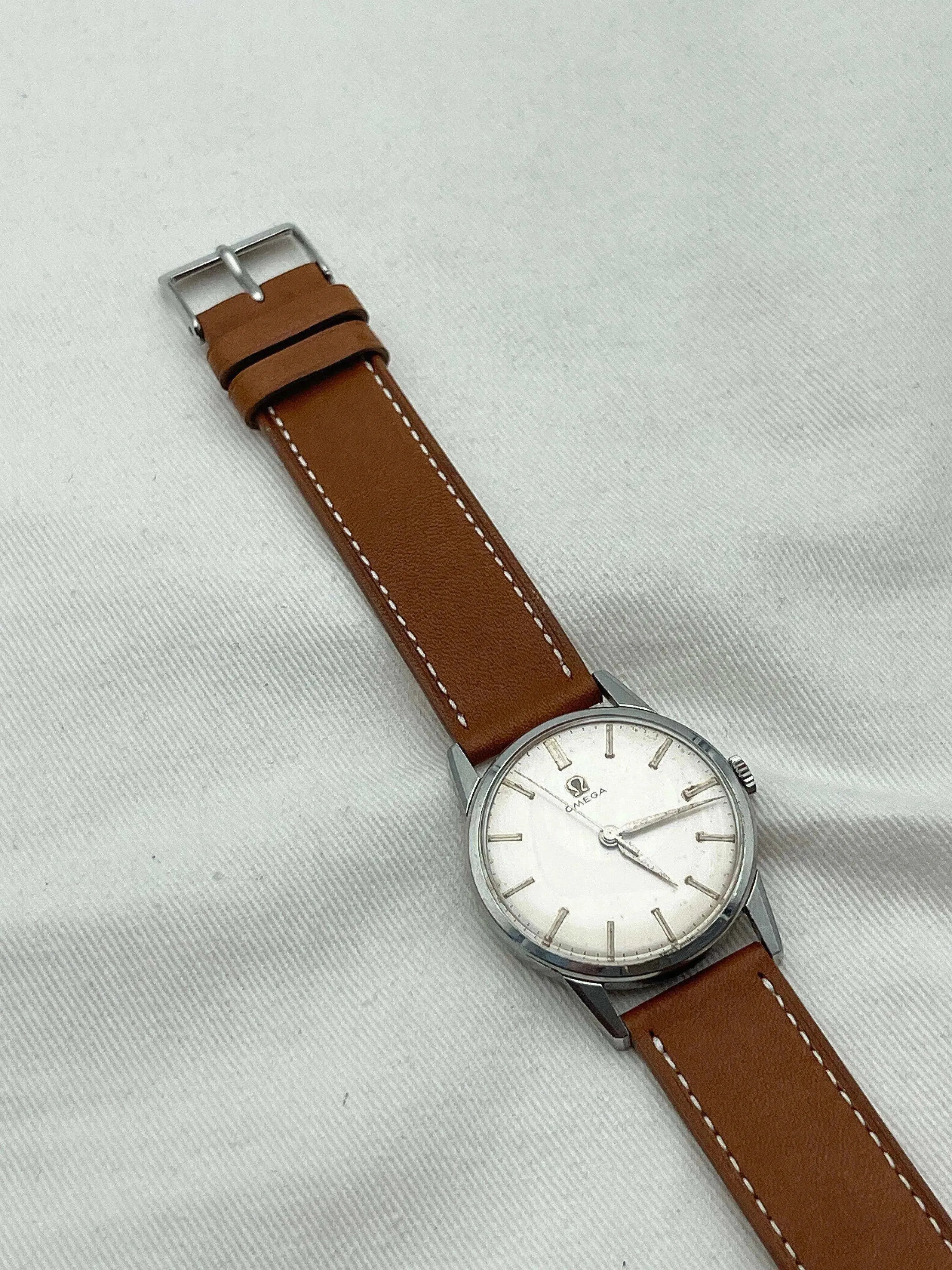 Omega - Symetrique Cadran Ivoire - 1961 - Atelier Victor Paris - Vintage Watch Shop Dubai