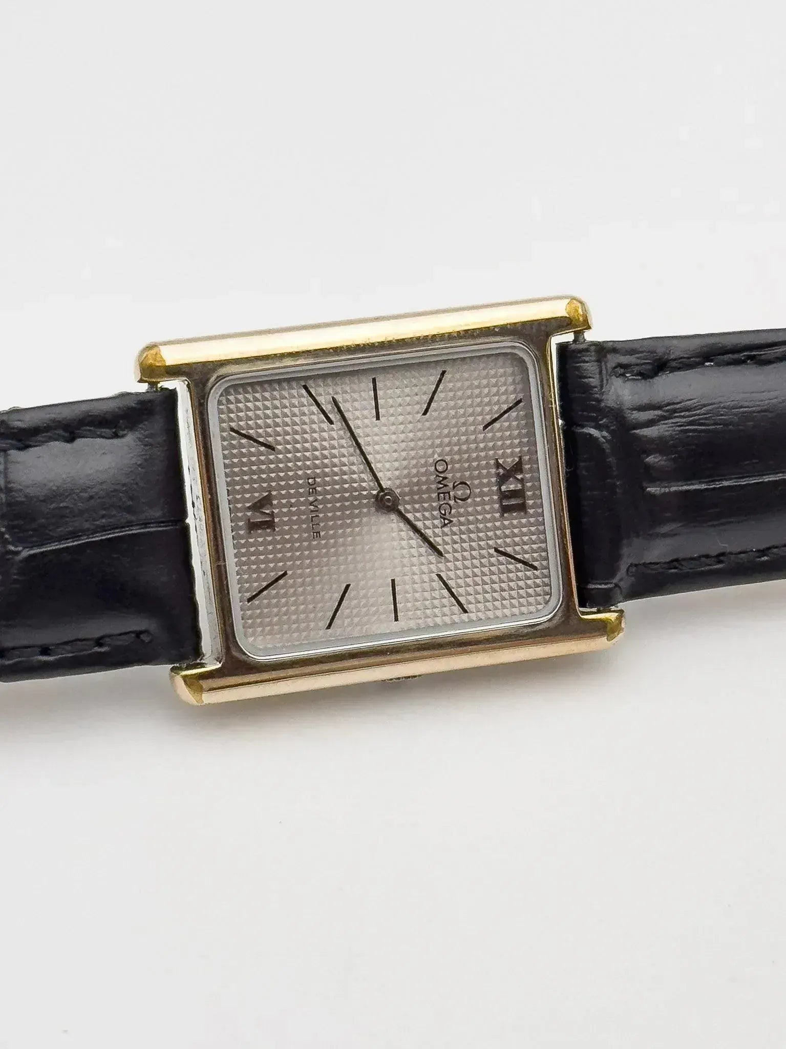 Omega - Tank Clous de Paris - 1973 - Atelier Victor