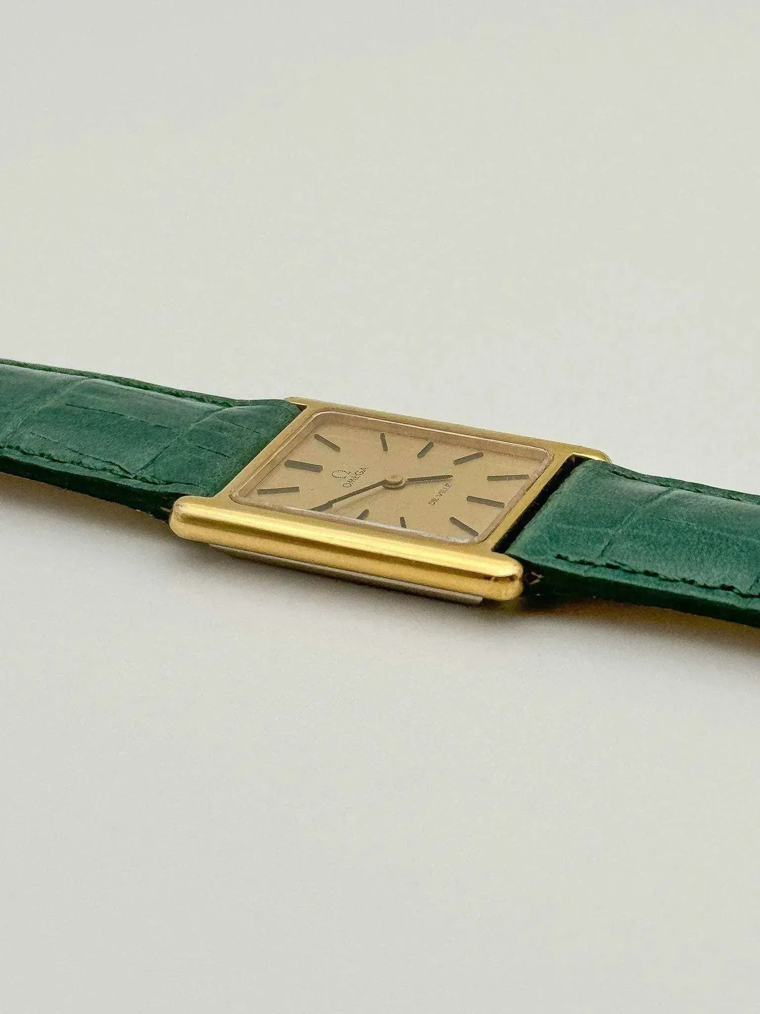 Omega - Tank Gold Meca - 1974 - Atelier Victor