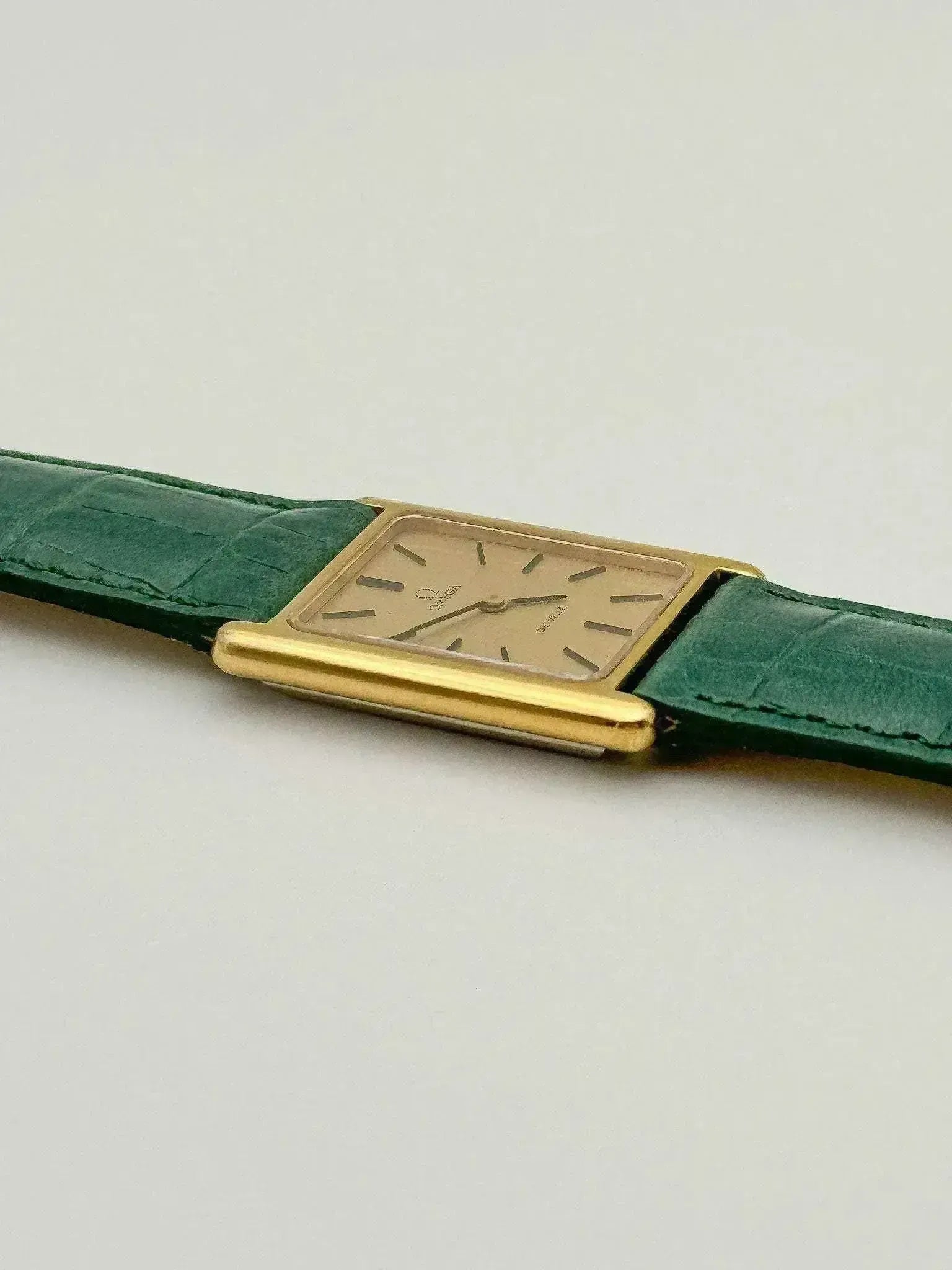 Omega - Tank Gold Meca - 1974 - Atelier Victor