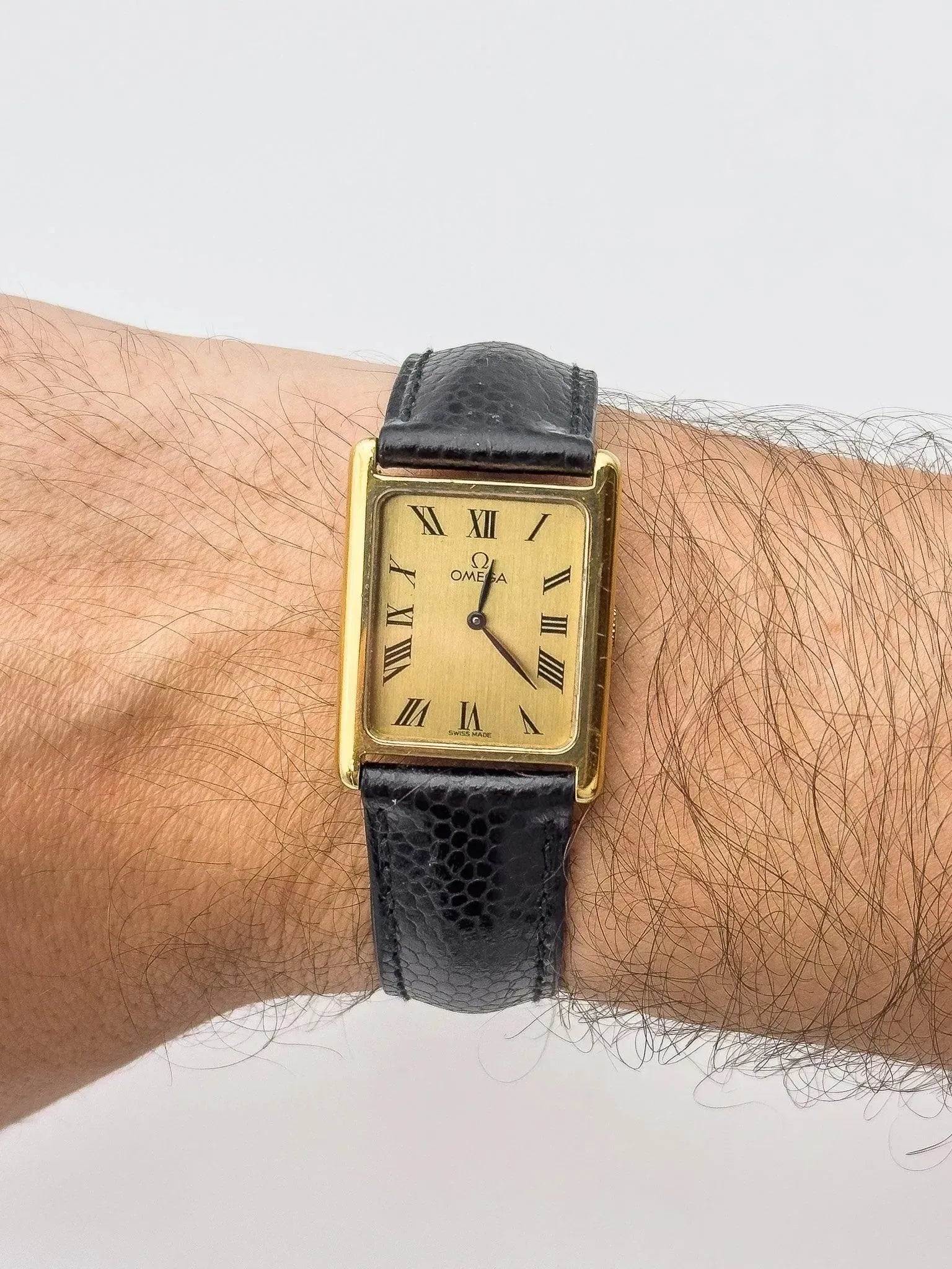 Omega - Tank Romain Gold - 1975 - Atelier Victor