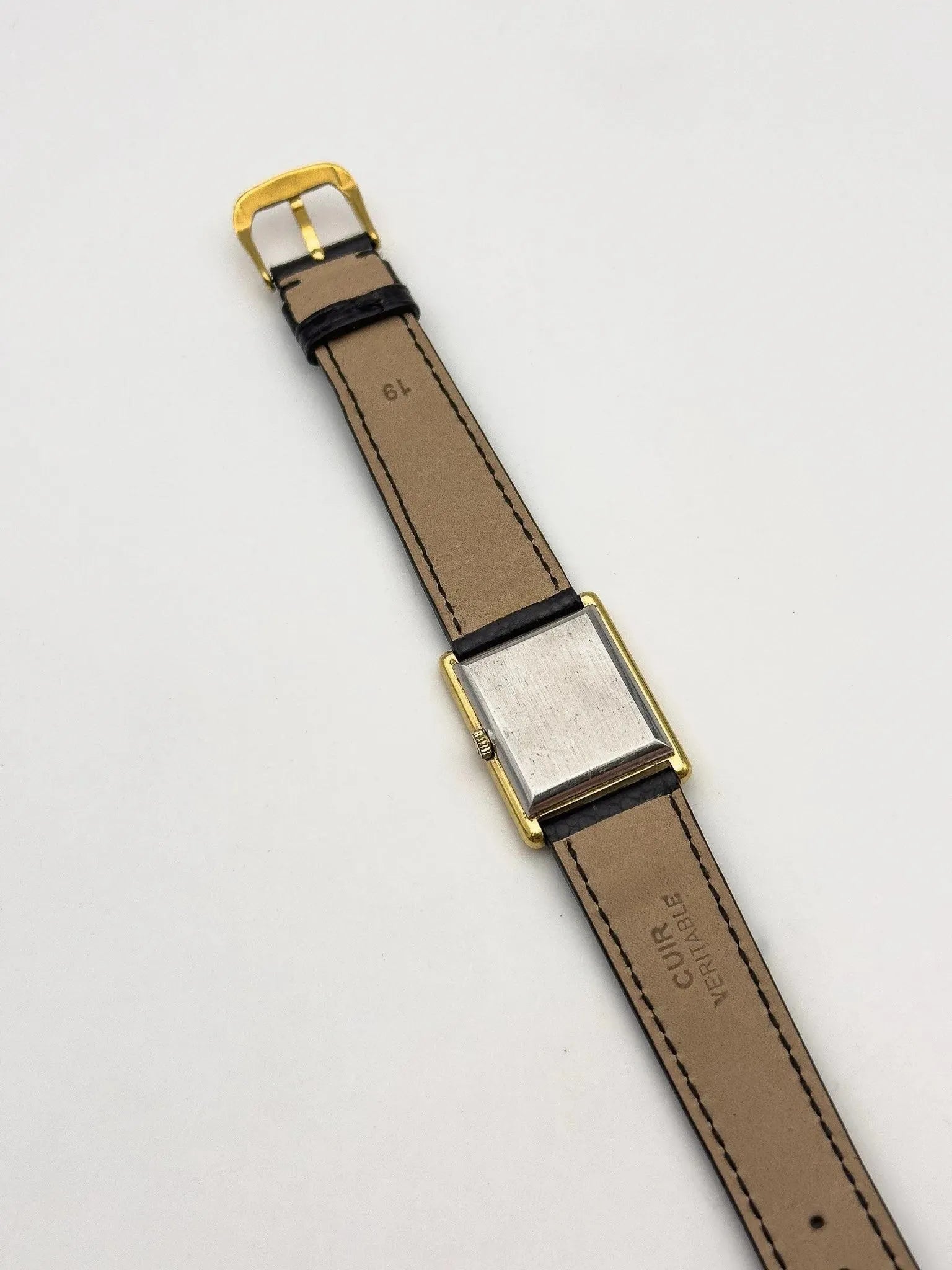 Omega - Tank Romain Gold - 1975 - Atelier Victor - Vintage Shop