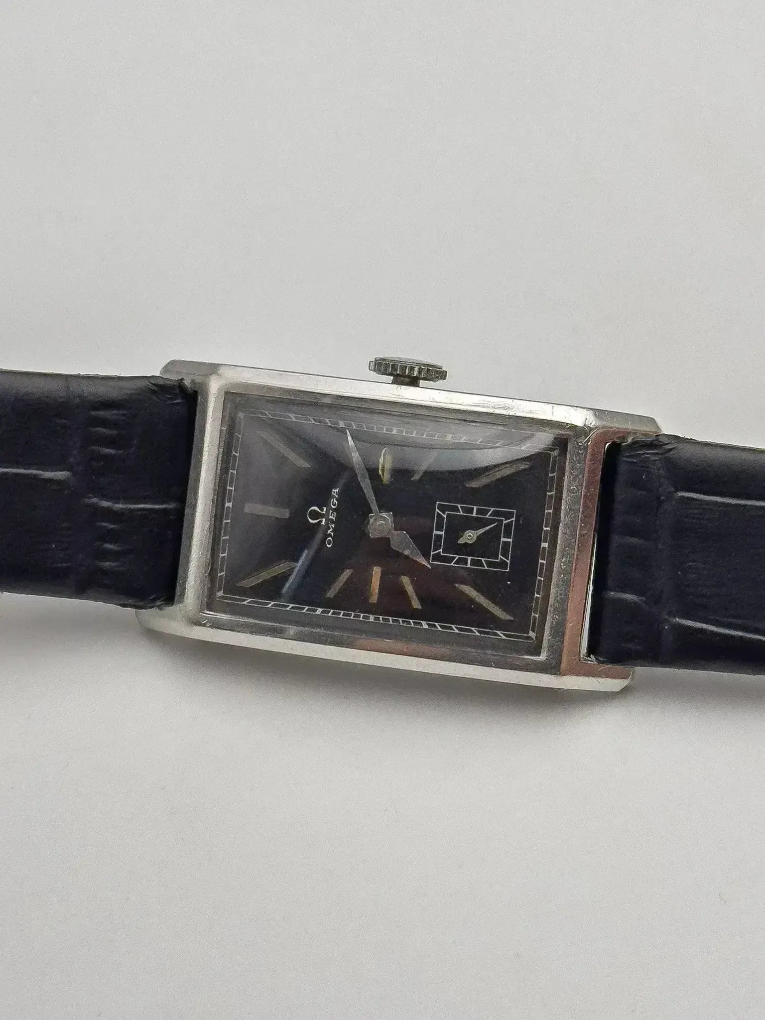 Omega - Tank T17 Curvée Large noir - 1930 - Atelier Victor