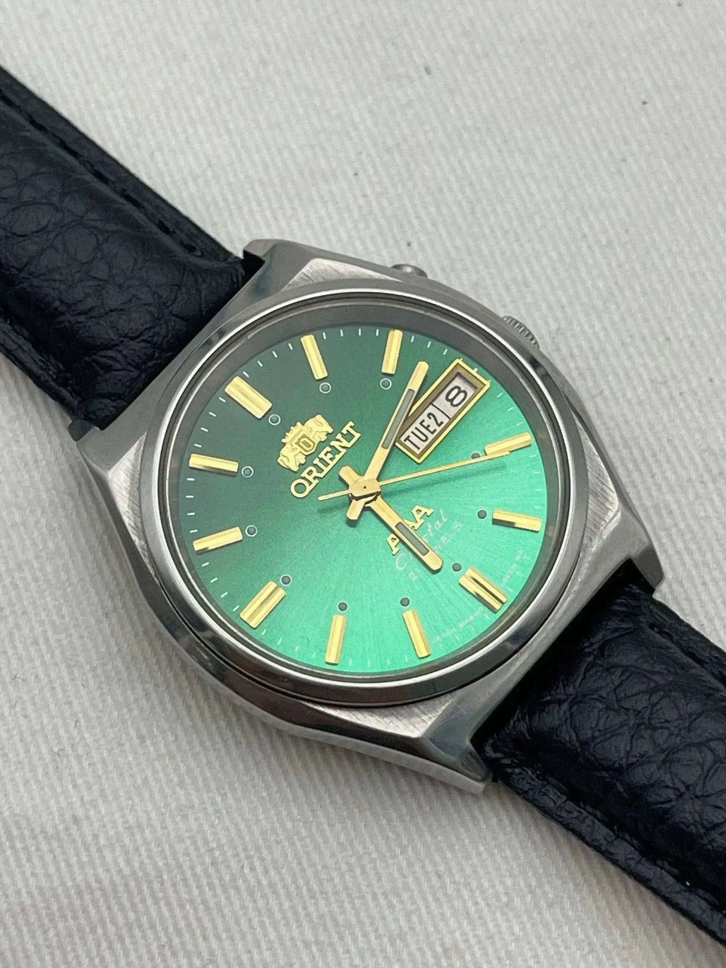 Orient - Acier Vert et index or- 1970s - Atelier Victor