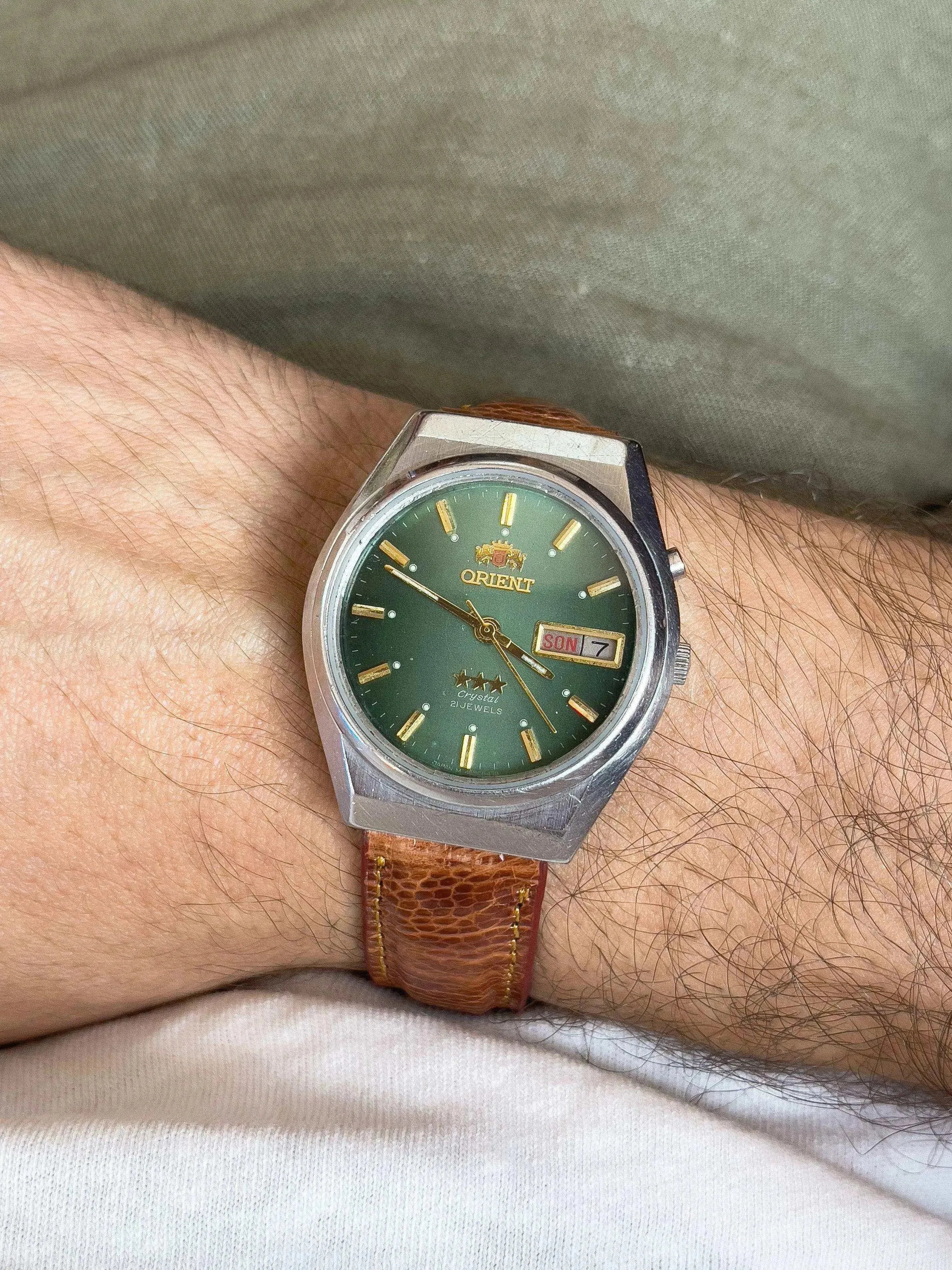 Orient - Daydate Cadran Vert cuir marron - 1970s - Atelier Victor - Vintage Shop