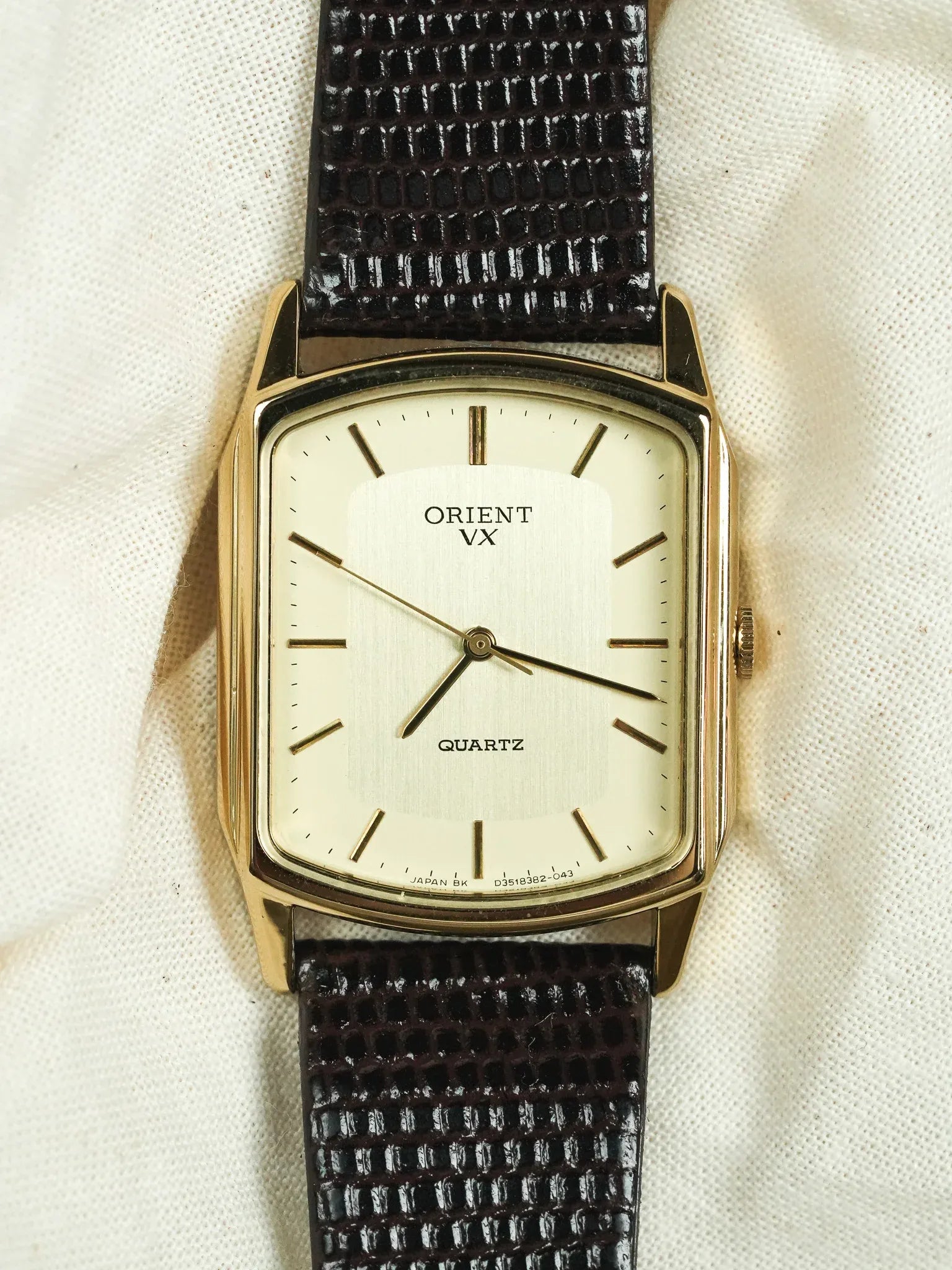 ORIENT tank レクタンギュラー 極美品 稼働品 orient-tank-plaque-or-nos-