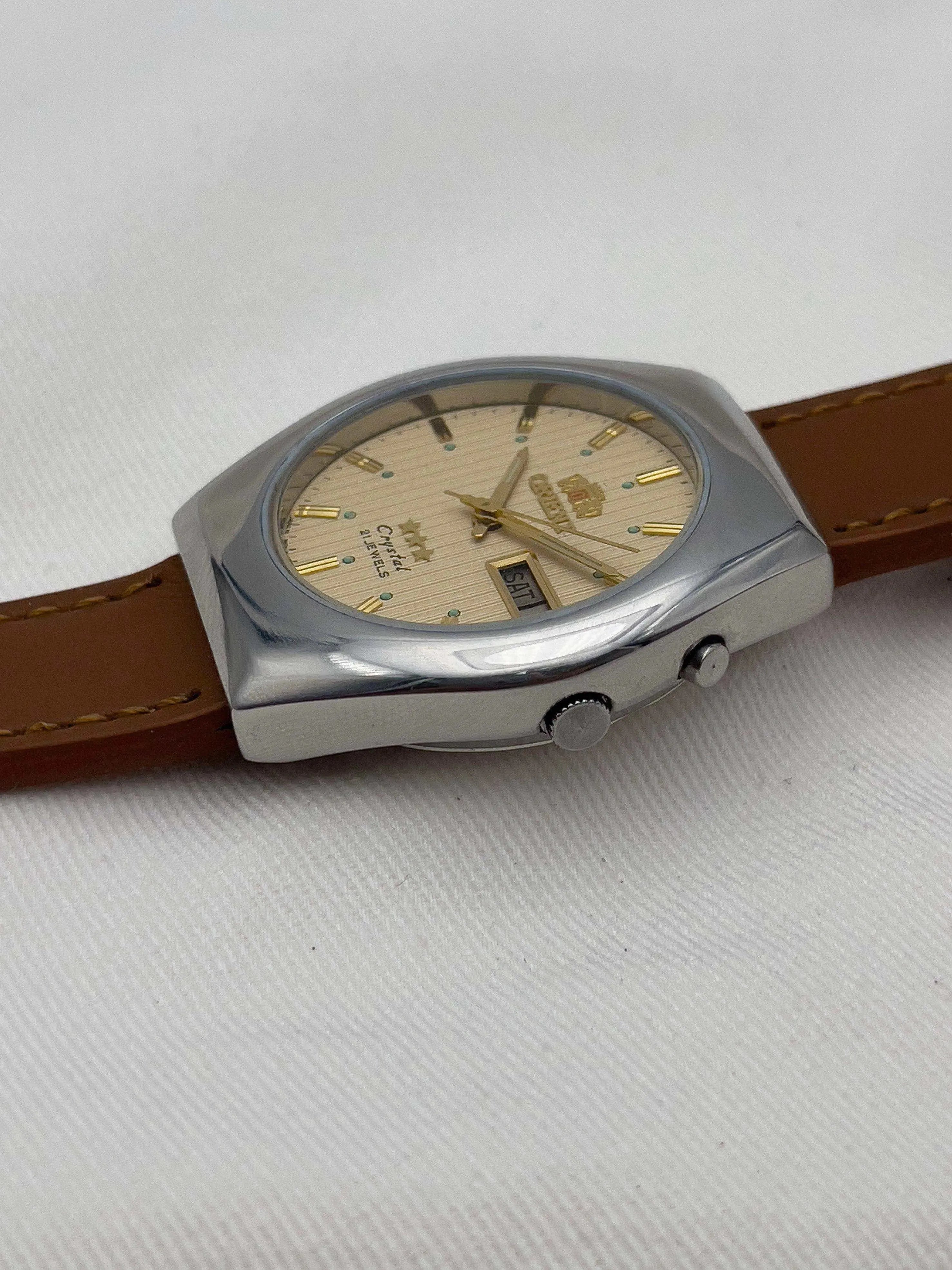Orient - Tapissé Crème - 1970’s - Atelier Victor Paris - Vintage Watch Shop Dubai