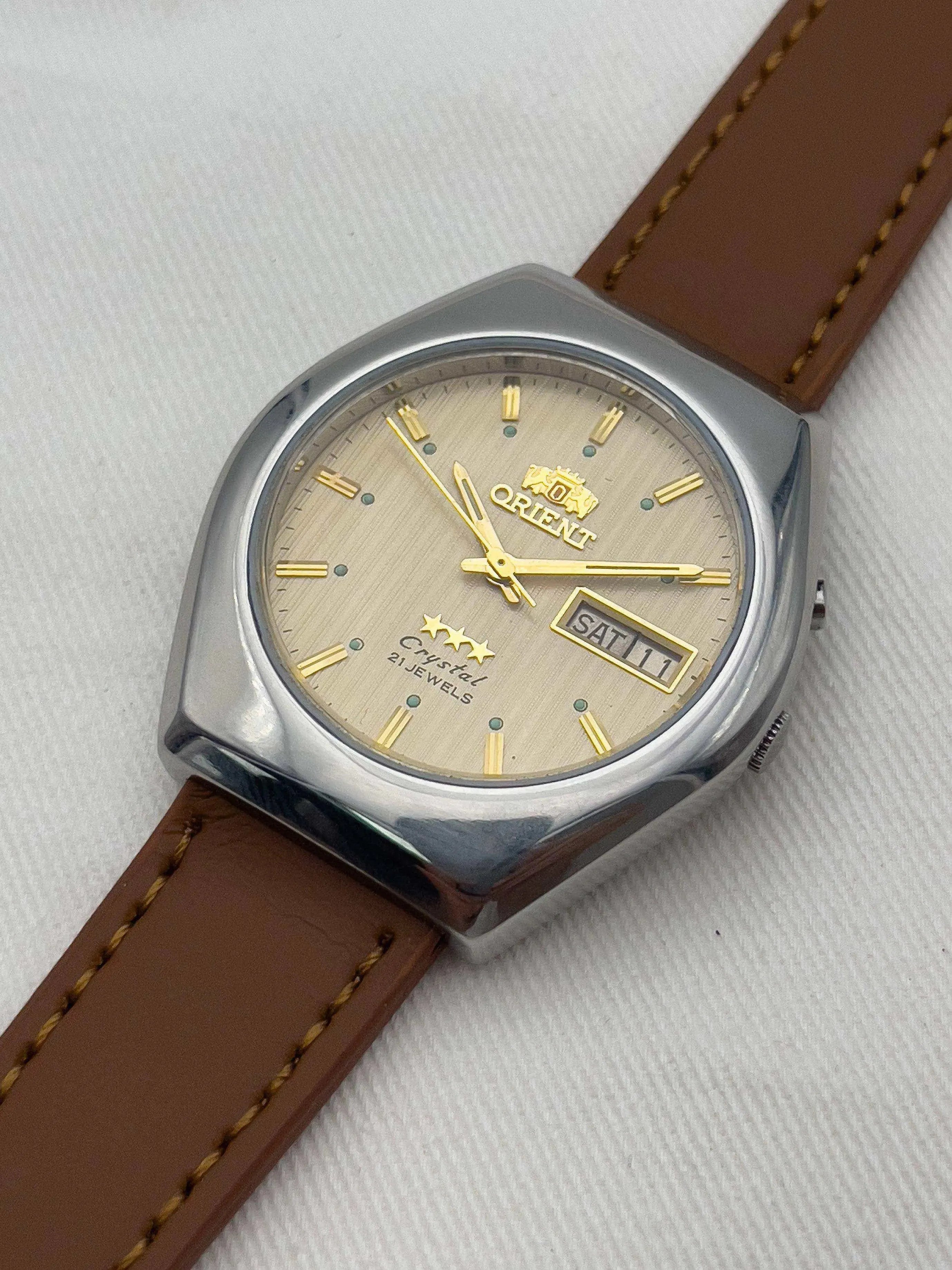Orient - Tapissé Crème - 1970’s - Atelier Victor Paris - Vintage Watch Shop Dubai