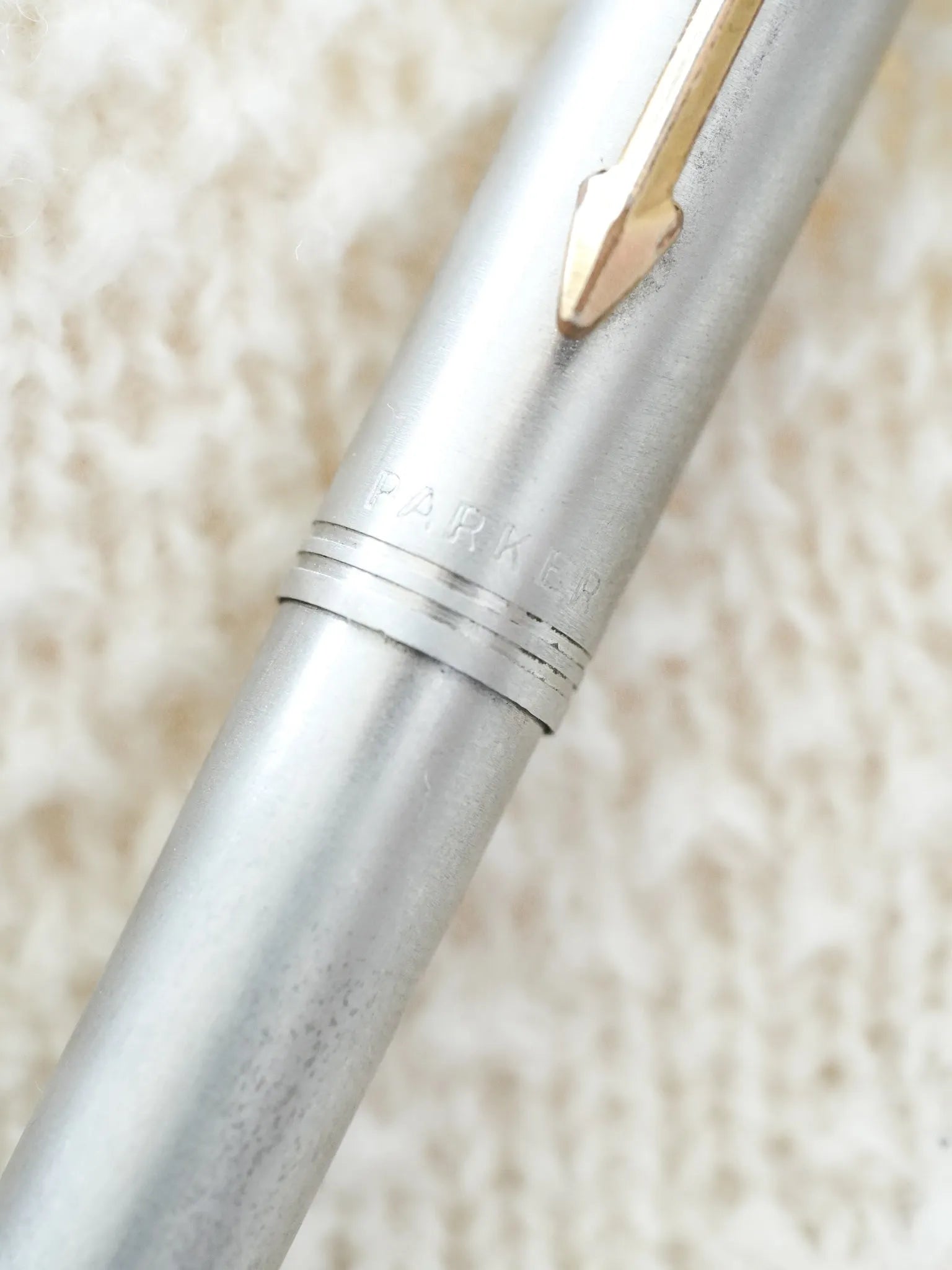 Parker - Stylo bille PARKER 75 acier - 1970s - Atelier Victor - Vintage Shop