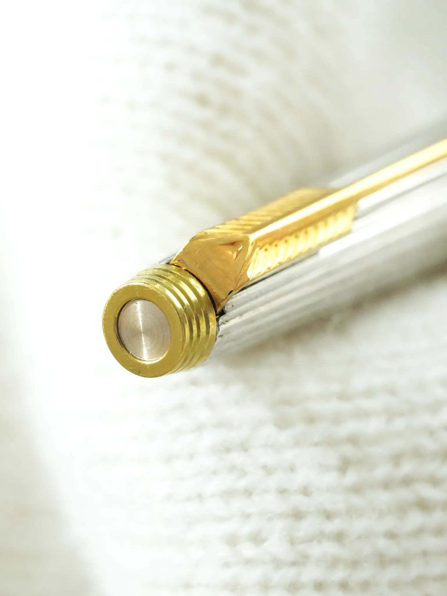Parker - Stylo bille Parker 75 godron plaqué argent - 1970s - Atelier Victor - Vintage Shop