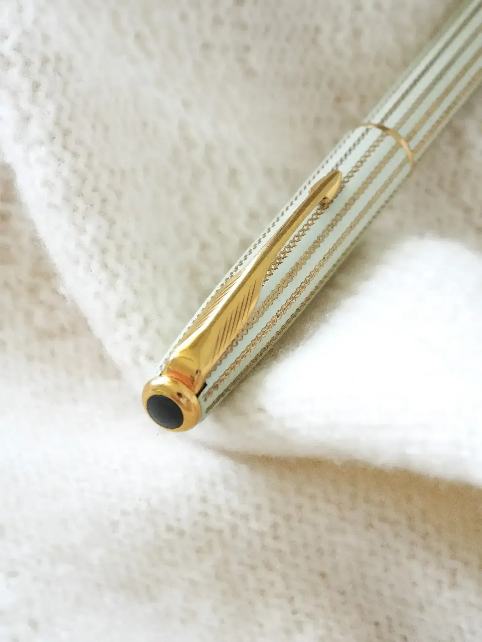 Parker - Stylo bille Prototype Sonnet laque vert d'eau plaqué or - 1990s - Atelier Victor