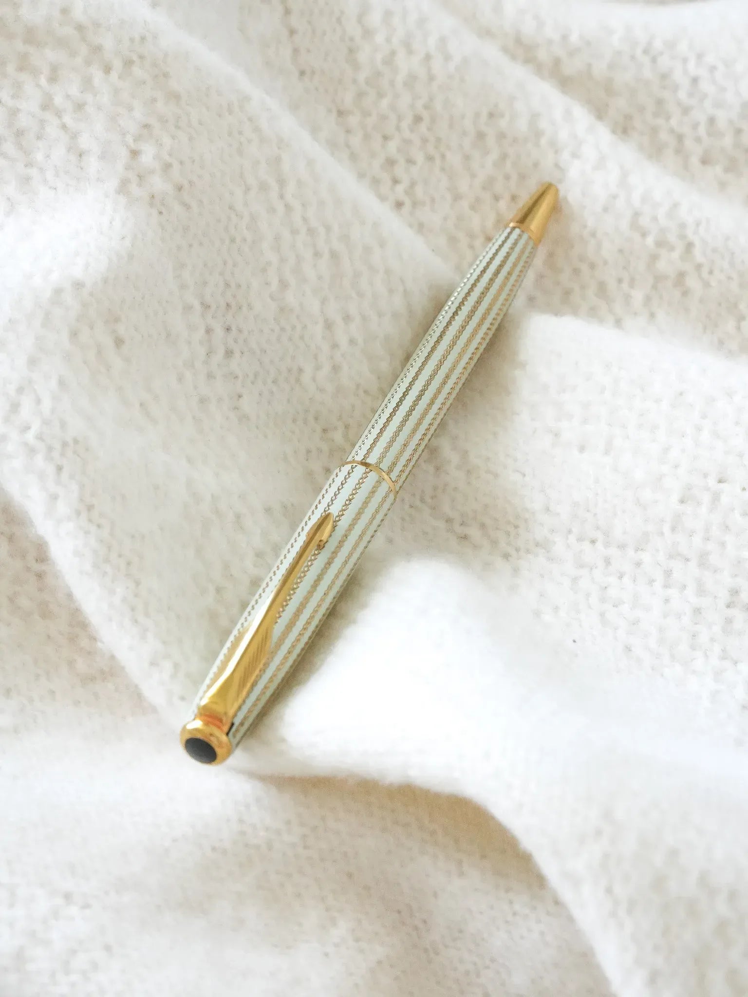 Parker - Stylo bille Prototype Sonnet laque vert d'eau plaqué or - 1990s - Atelier Victor