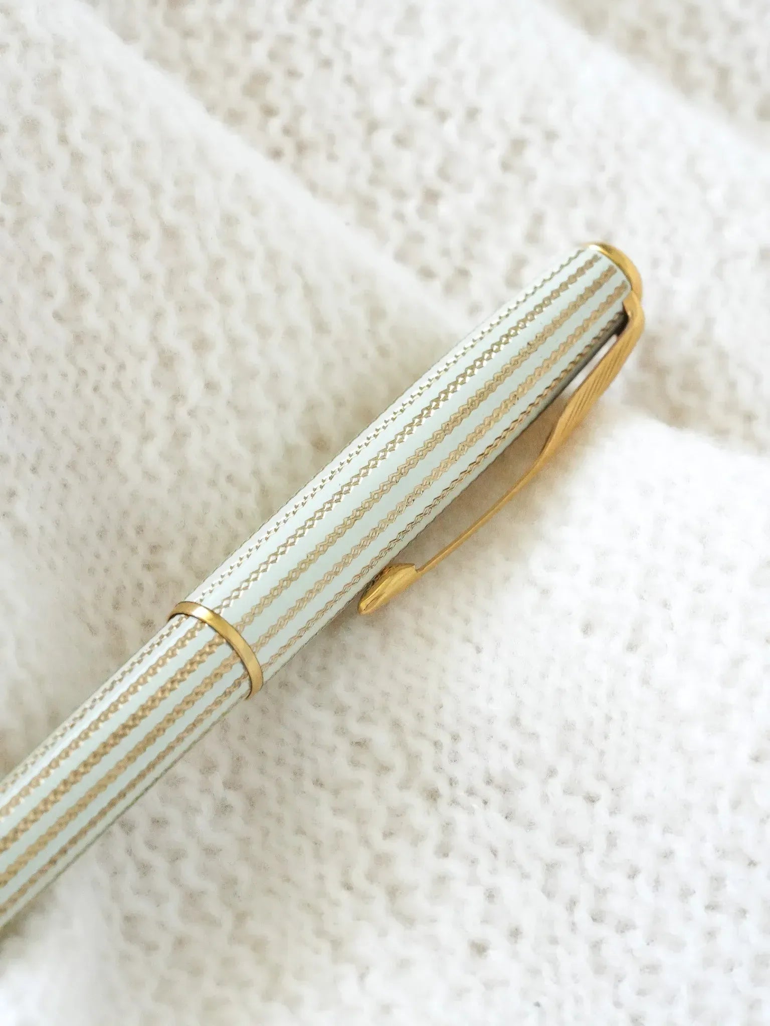 Parker - Stylo bille Prototype Sonnet laque vert d'eau plaqué or - 1990s - Atelier Victor - Vintage Shop