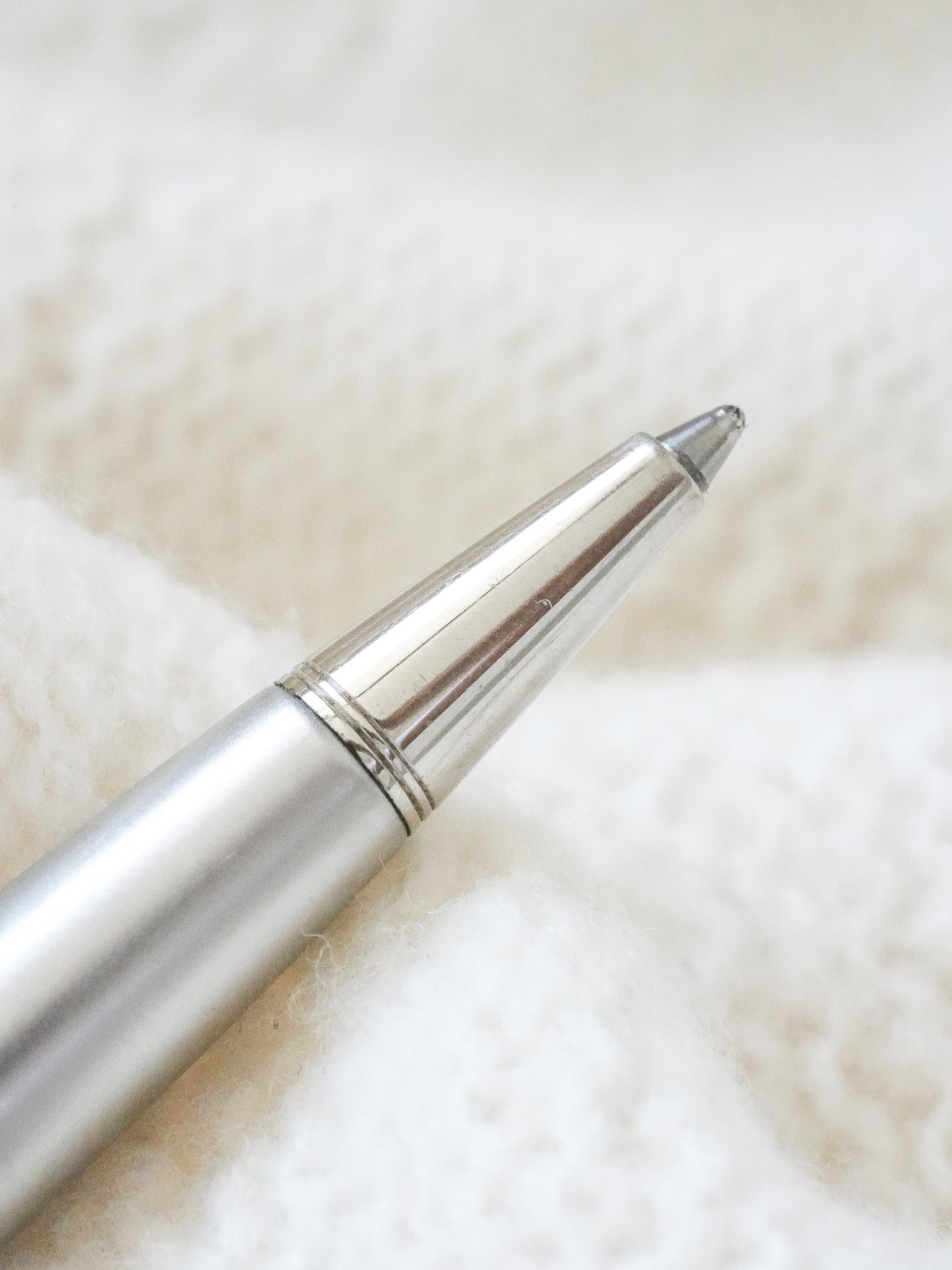 Parker - Stylo bille tournant Stade de France Acier - 1990s - Atelier Victor - Vintage Shop