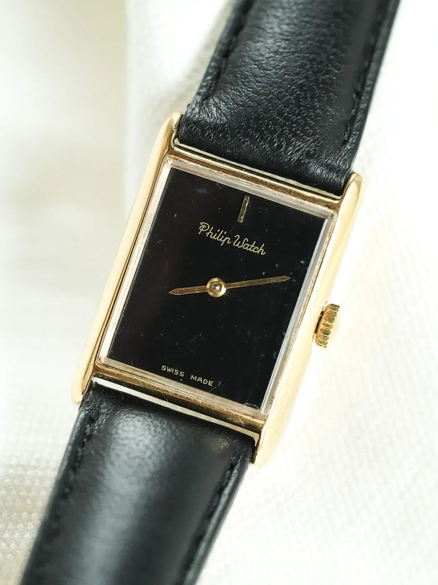 Philips Watch - Mini Tank Or Cadran noir - 1980s - Atelier Victor