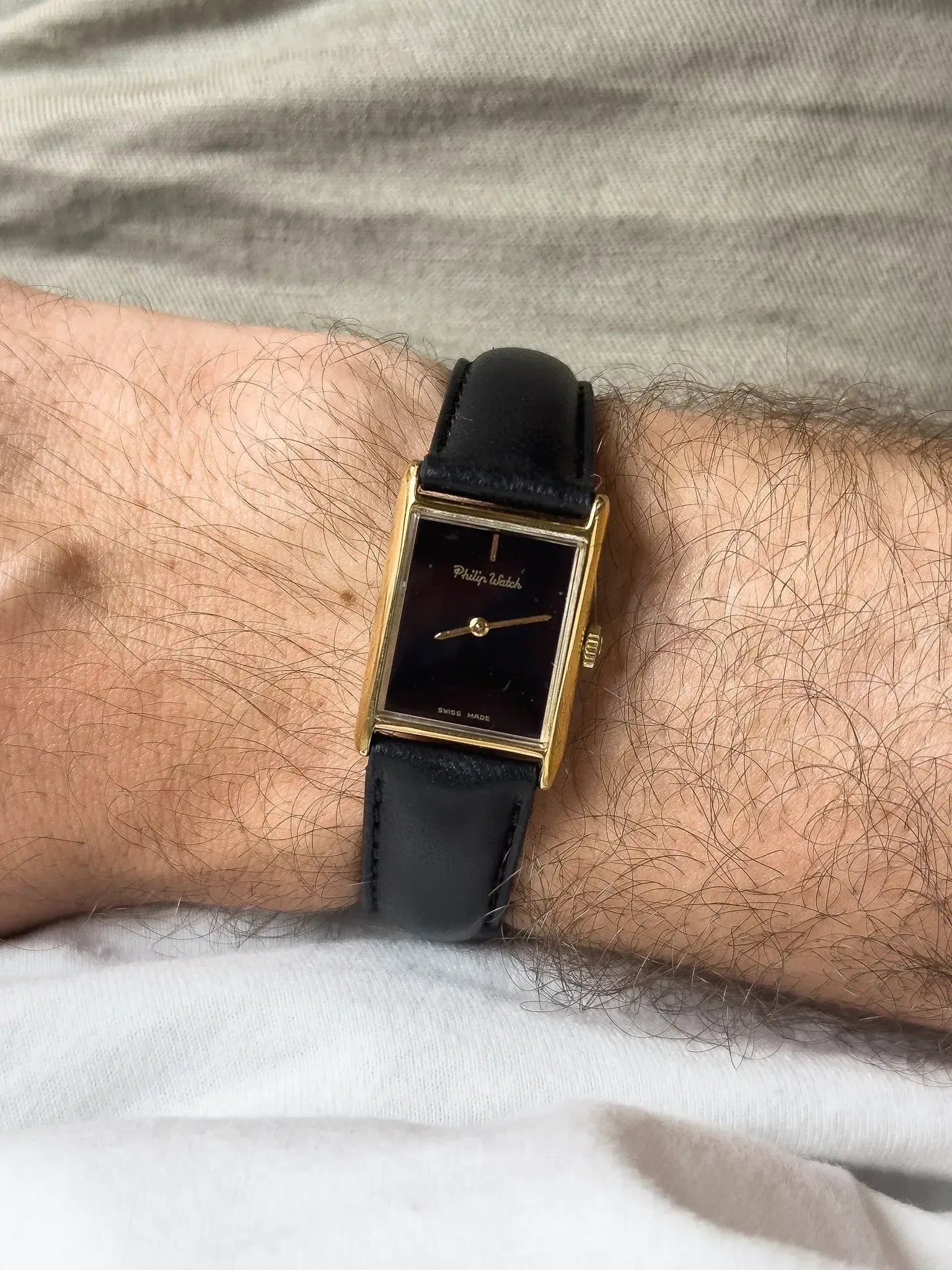 Philips Watch - Mini Tank Or Cadran noir - 1980s - Atelier Victor