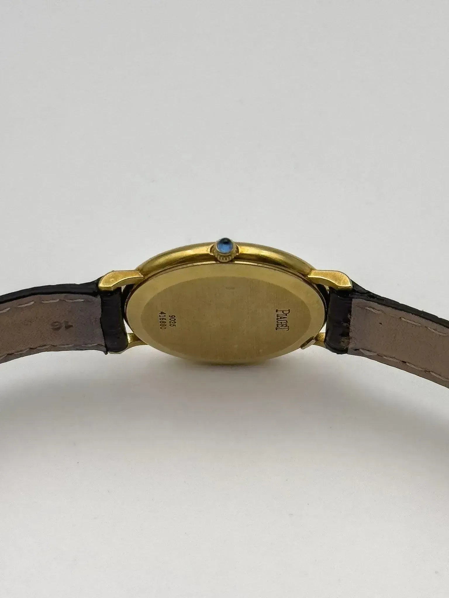 Piaget - 9025 18K Gold - 1970's - Atelier Victor